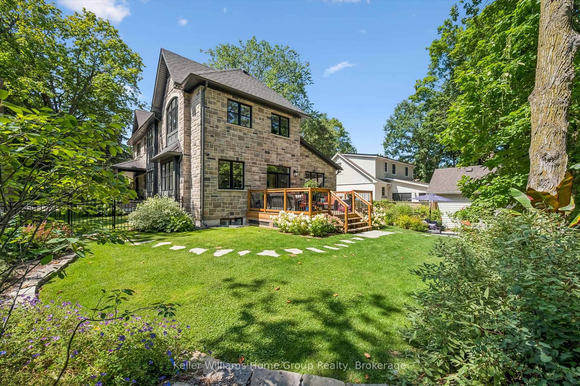 Photo 39 of 24 Forest Hill Drive, Guelph, Dovercliffe Park/Old University — HOMEH
