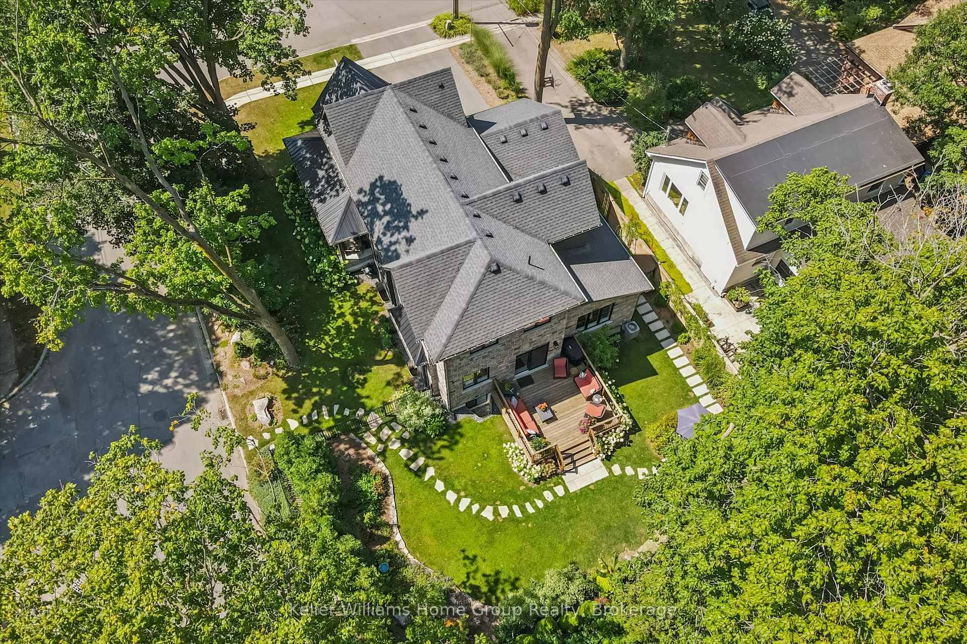 Photo 46 of 24 Forest Hill Drive, Guelph, Dovercliffe Park/Old University — HOMEH