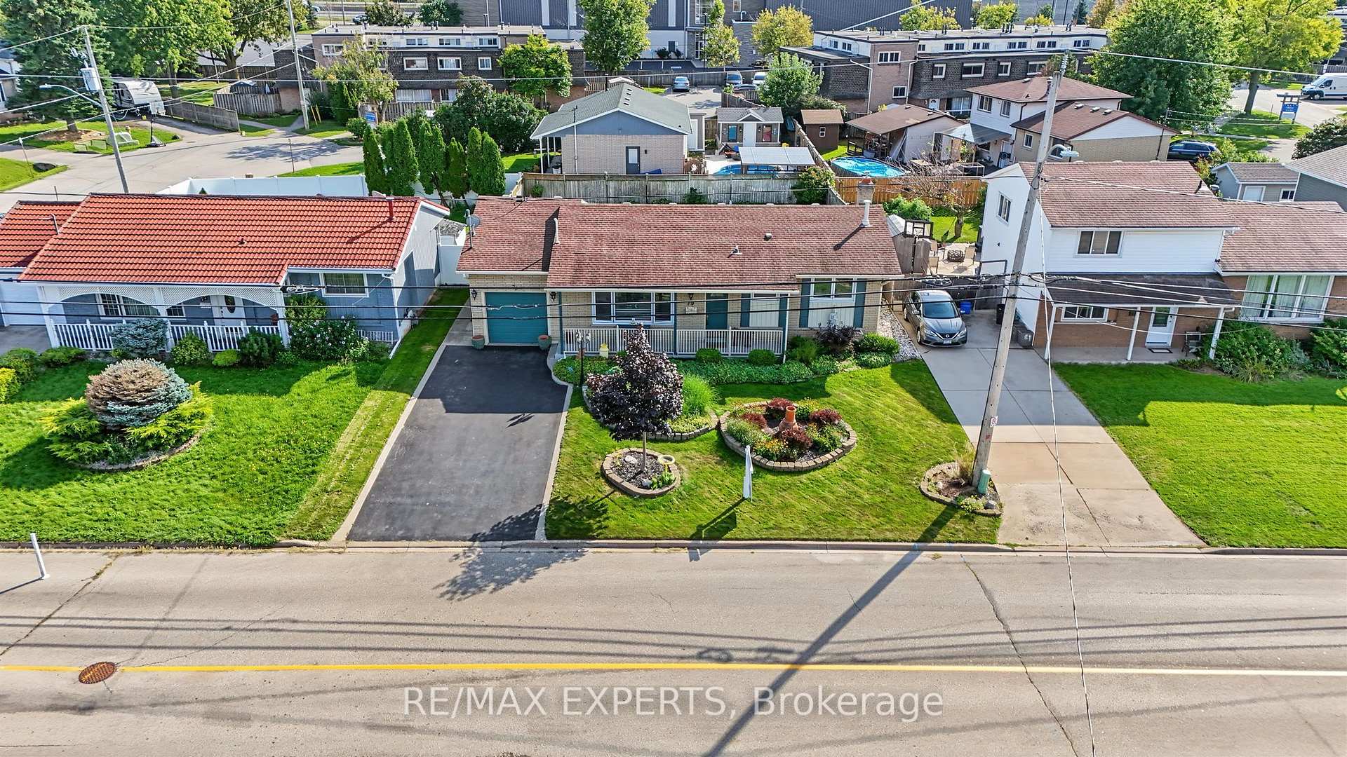 Photo 4 of 79 Olive Street, Grimsby, Grimsby Beach — HOMEH