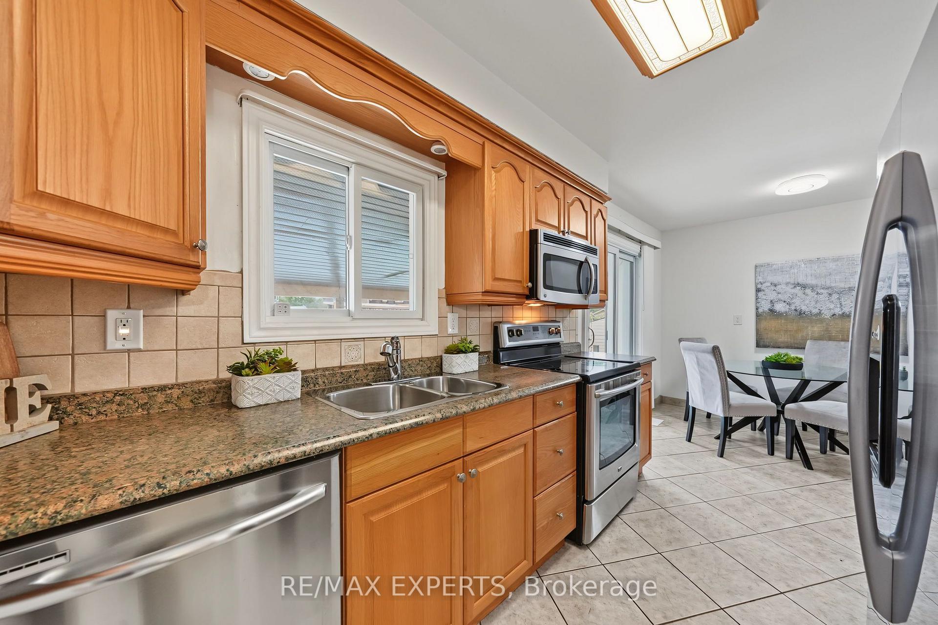 Photo 12 of 79 Olive Street, Grimsby, Grimsby Beach — HOMEH