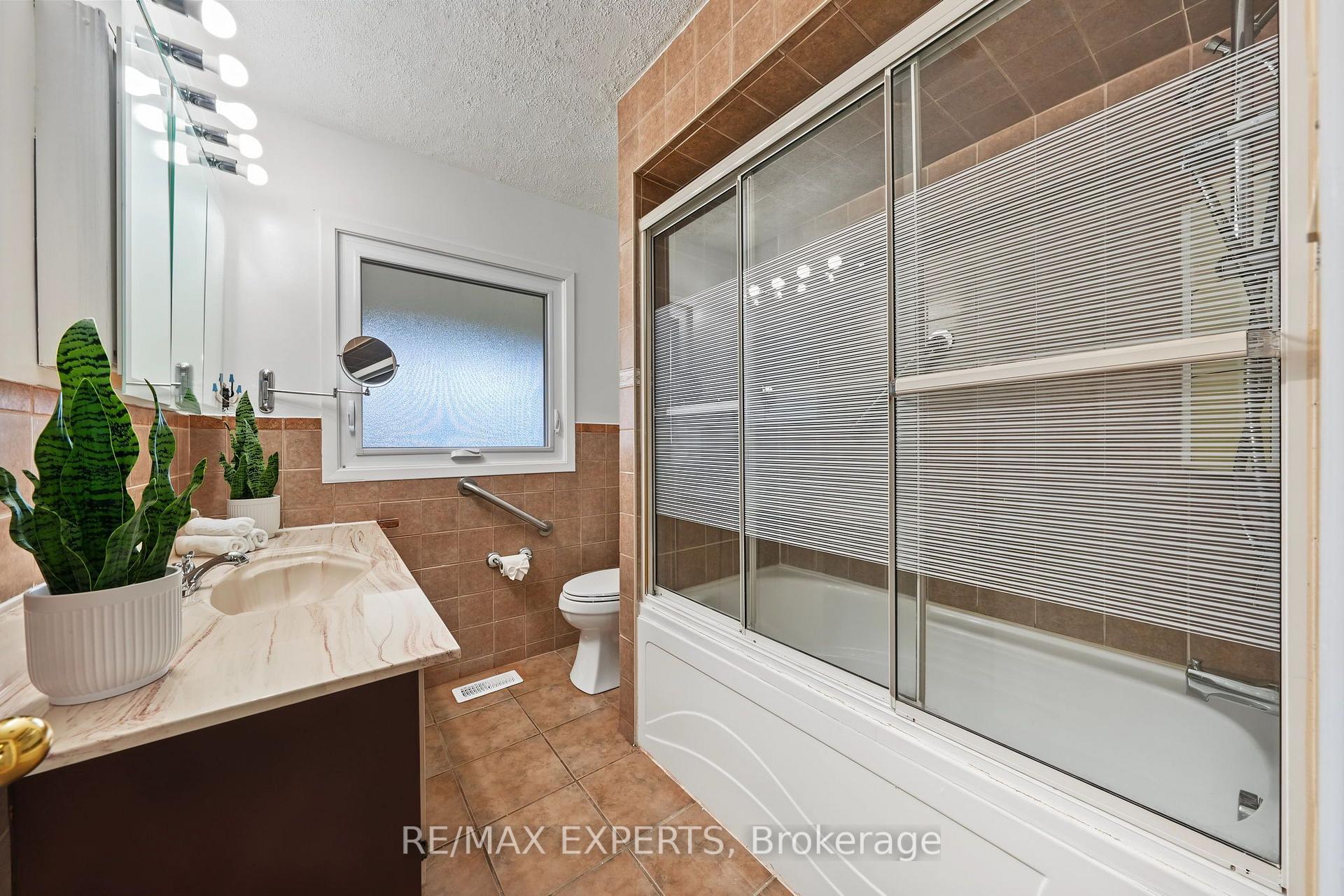 Photo 20 of 79 Olive Street, Grimsby, Grimsby Beach — HOMEH