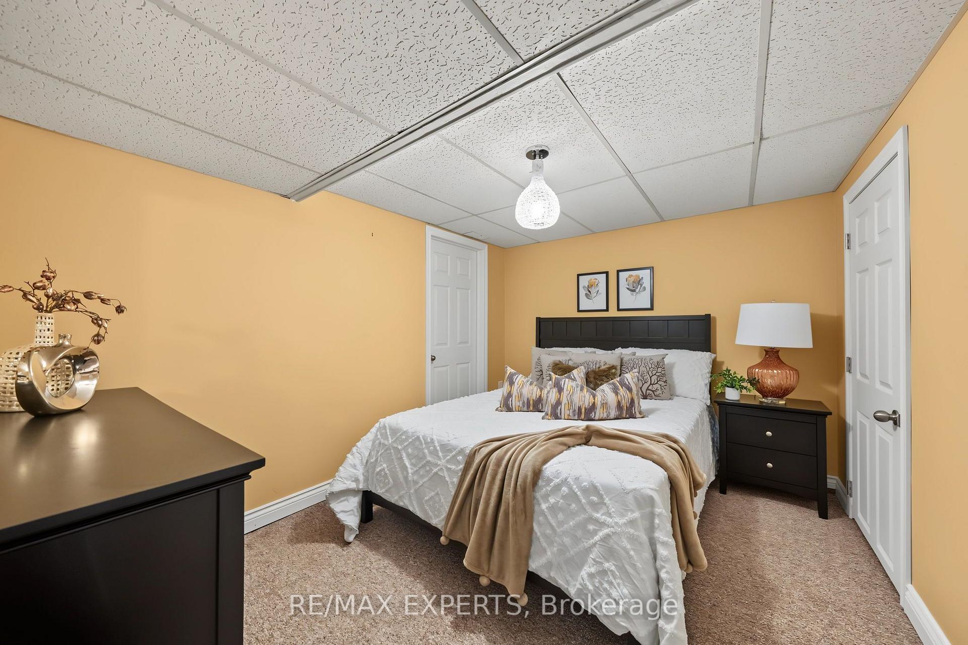 Photo 30 of 79 Olive Street, Grimsby, Grimsby Beach — HOMEH