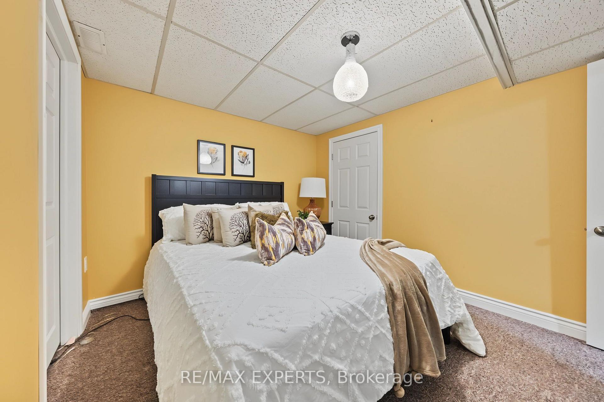 Photo 31 of 79 Olive Street, Grimsby, Grimsby Beach — HOMEH