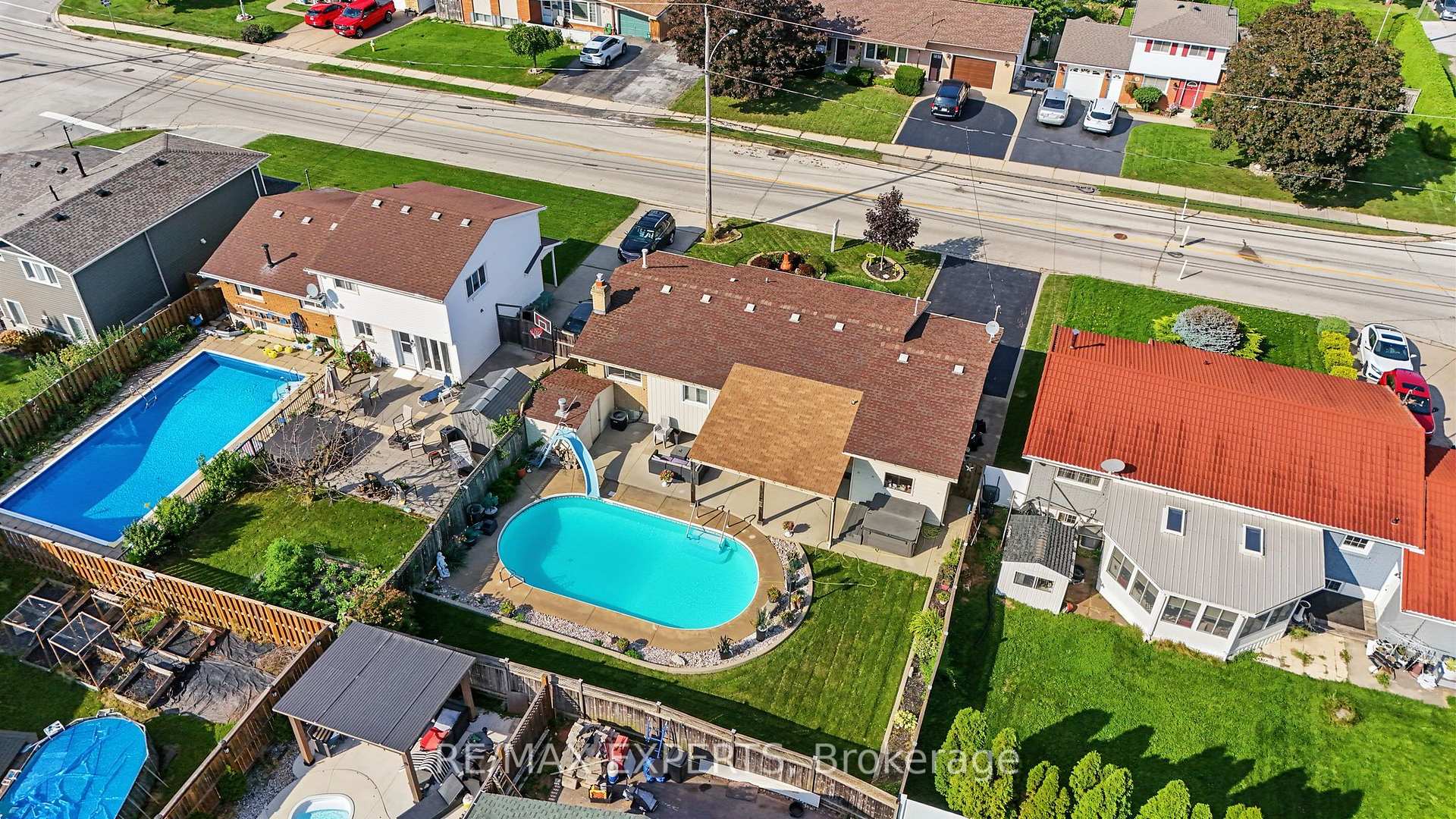 Photo 35 of 79 Olive Street, Grimsby, Grimsby Beach — HOMEH