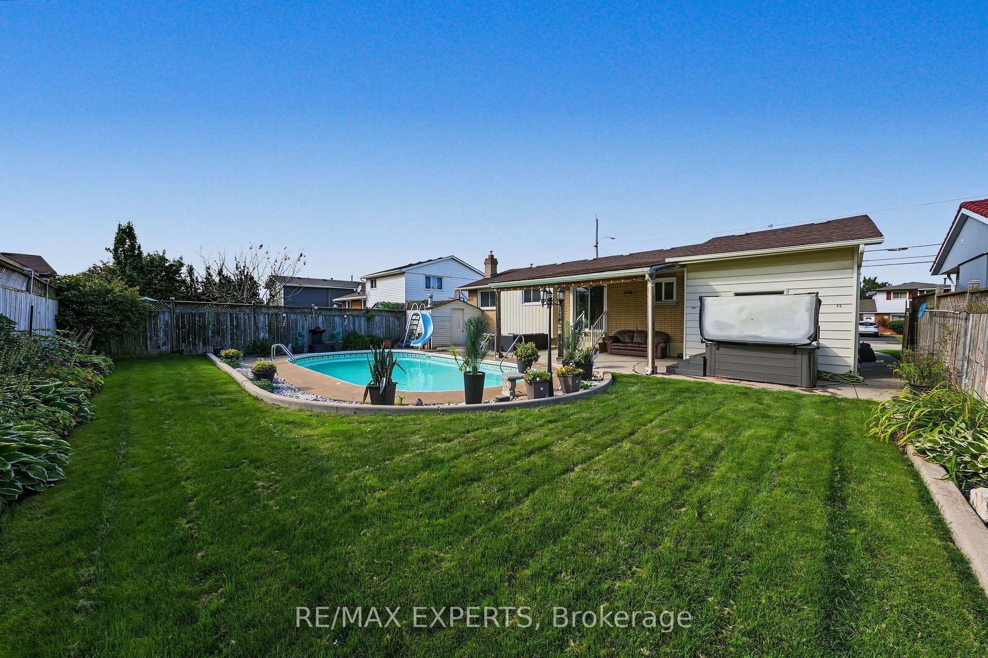 Photo 43 of 79 Olive Street, Grimsby, Grimsby Beach — HOMEH