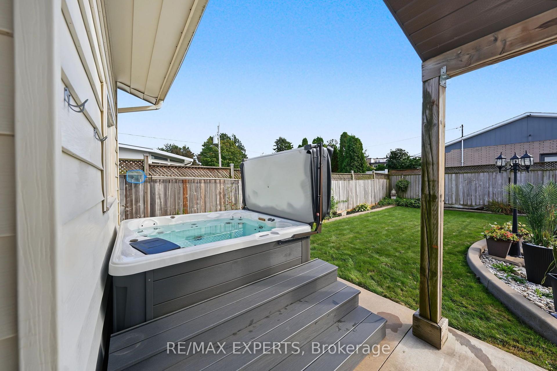 Photo 44 of 79 Olive Street, Grimsby, Grimsby Beach — HOMEH