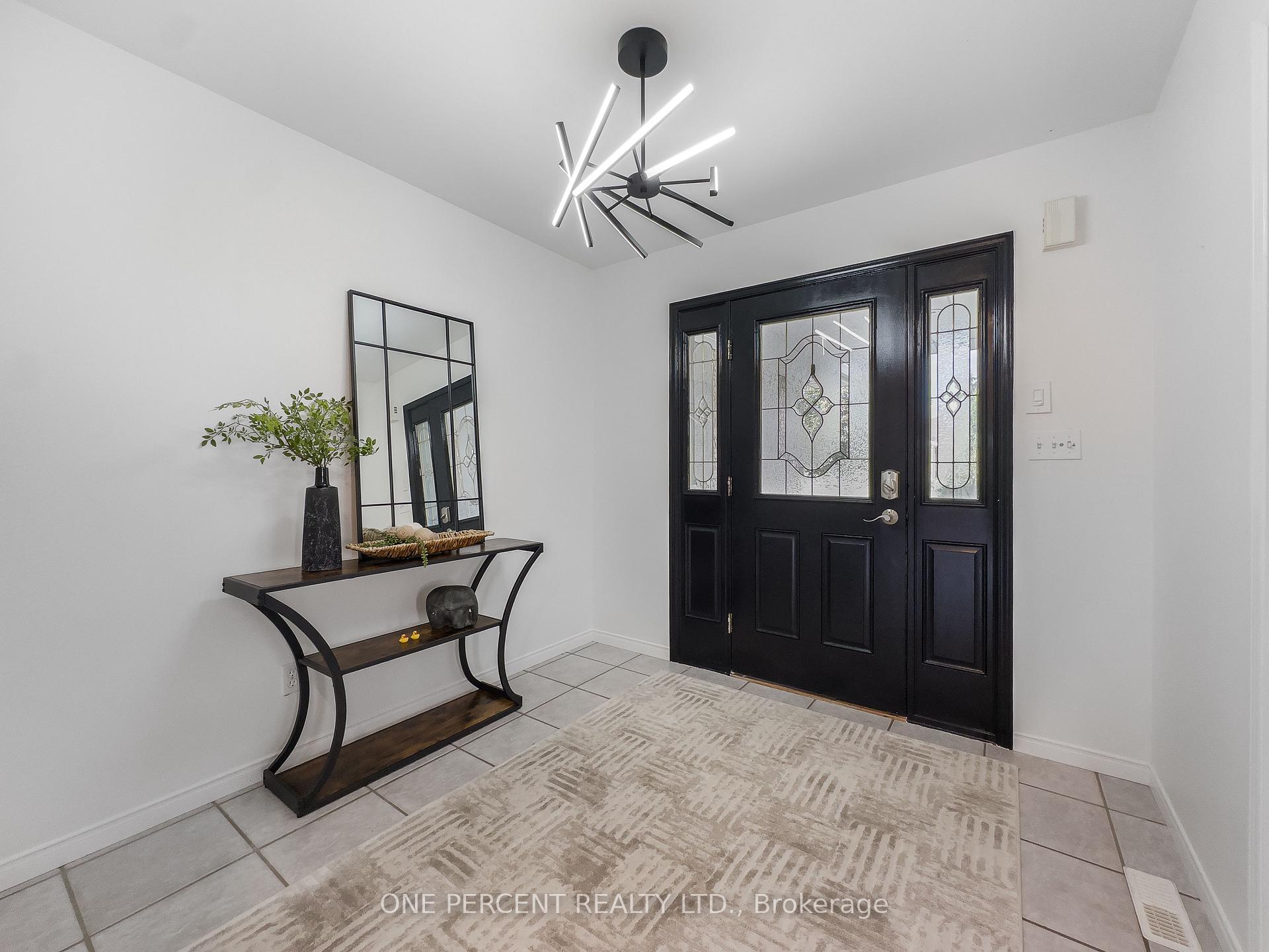 Photo 5 of 25 Hickory Grove, Belleville, Belleville Ward — HOMEH