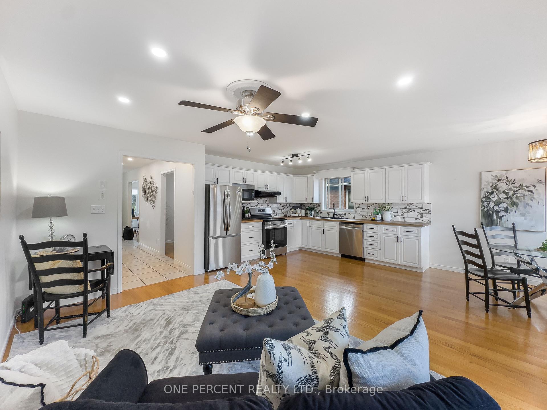 Photo 11 of 25 Hickory Grove, Belleville, Belleville Ward — HOMEH