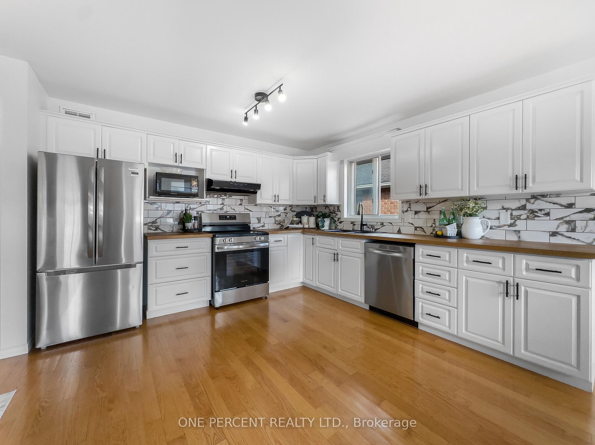 Photo 12 of 25 Hickory Grove, Belleville, Belleville Ward — HOMEH