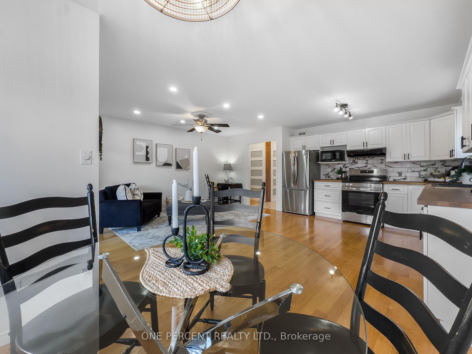 Photo 17 of 25 Hickory Grove, Belleville, Belleville Ward — HOMEH
