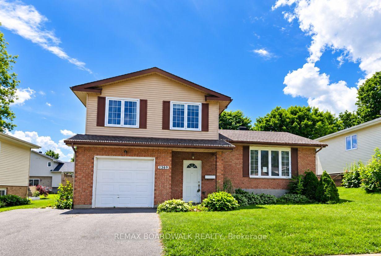 Photo 3 of 1369 Lochiel Street, Cornwall, Cornwall — HOMEH