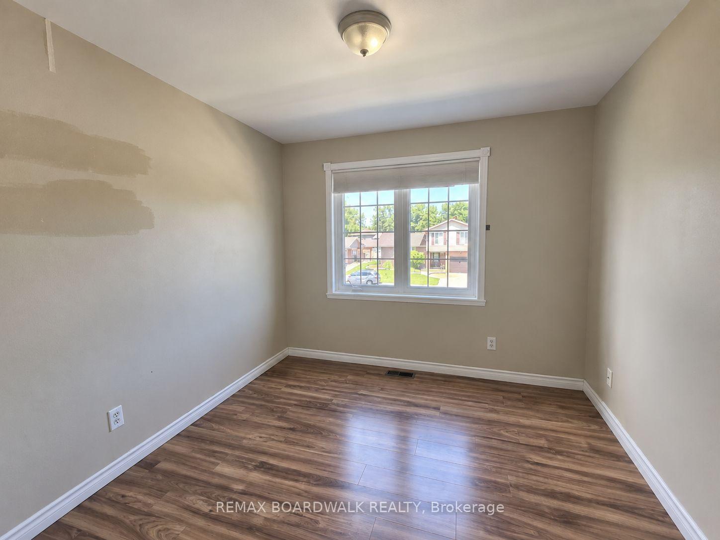 Photo 18 of 1369 Lochiel Street, Cornwall, Cornwall — HOMEH