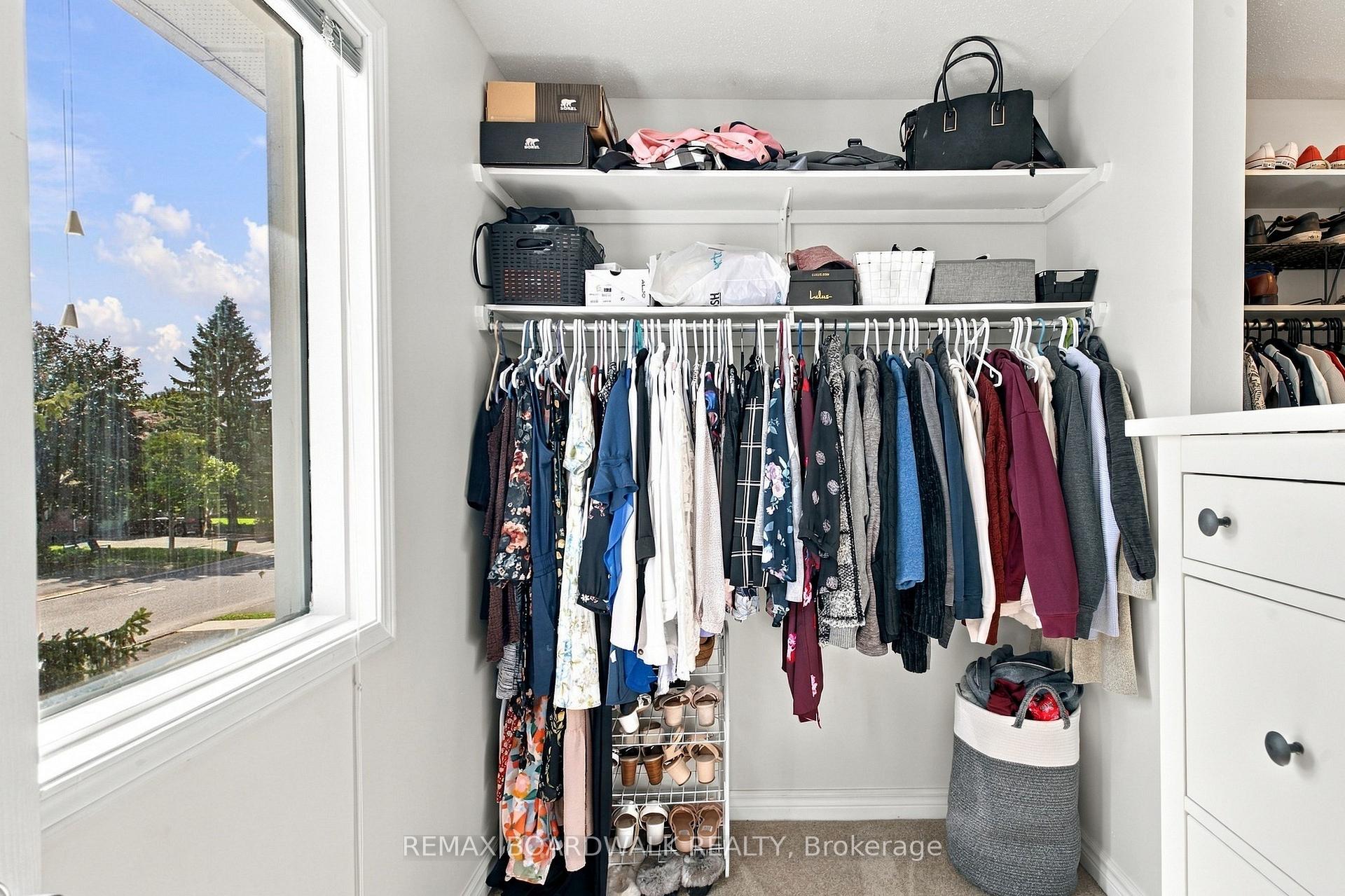 Photo 19 of 27 Woodpark Way, Ottawa, Barrhaven - Longfields — HOMEH