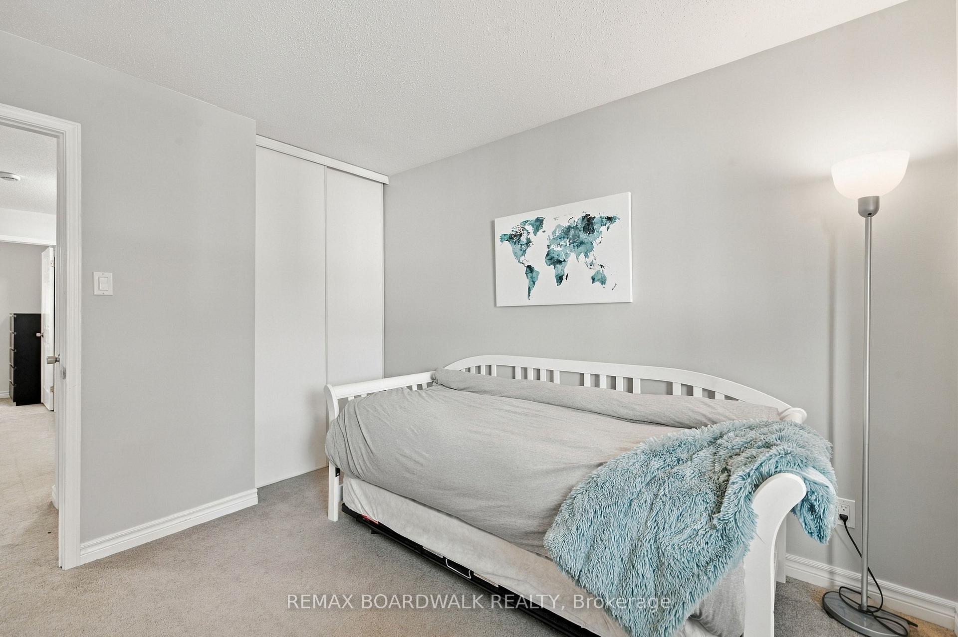 Photo 26 of 27 Woodpark Way, Ottawa, Barrhaven - Longfields — HOMEH