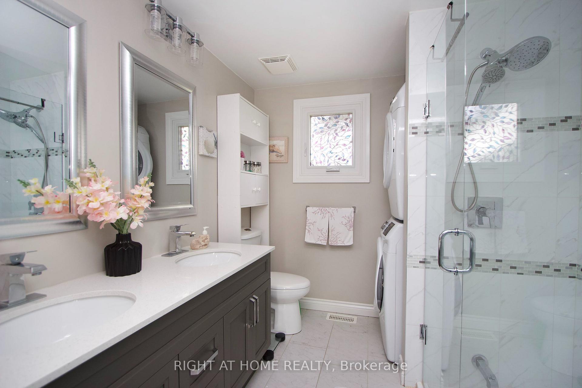 Photo 23 of 13 Cornerbrook Court, Clarington, Newcastle — HOMEH