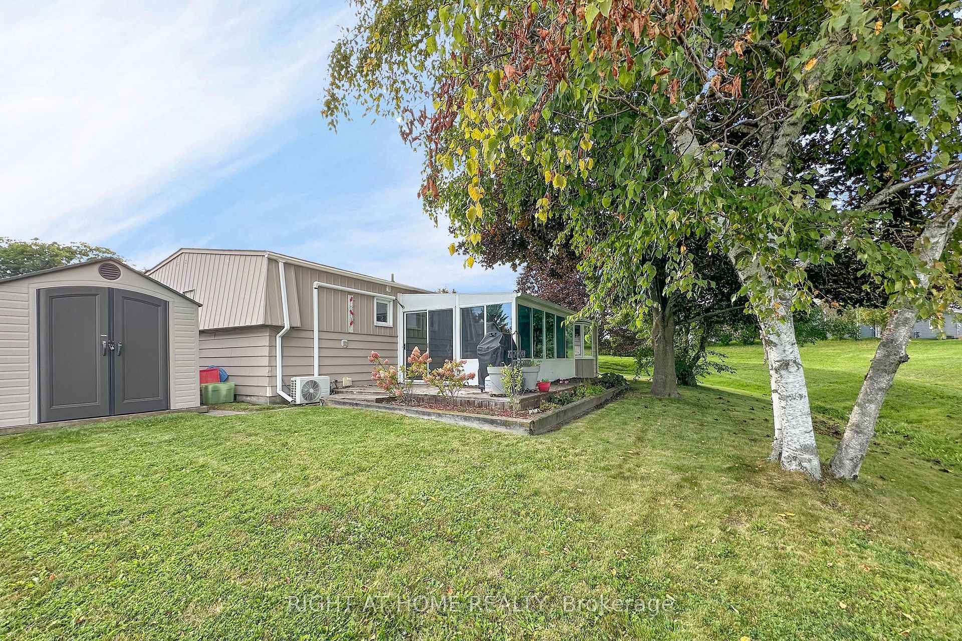 Photo 32 of 13 Cornerbrook Court, Clarington, Newcastle — HOMEH