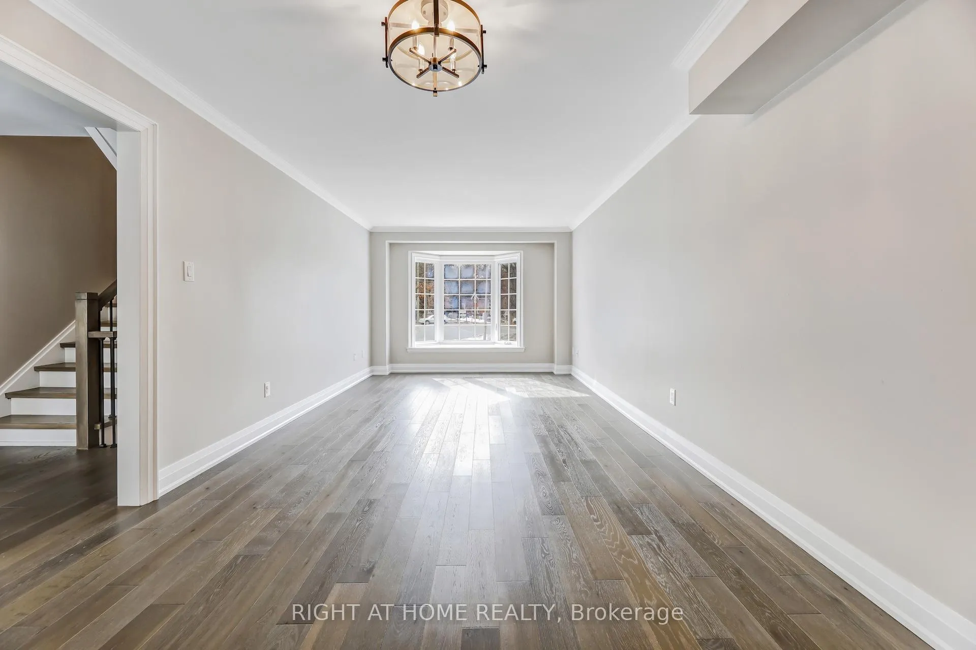 Photo 8 of Unit 18, 8050 Islington Avenue, Vaughan, West Woodbridge — HOMEH