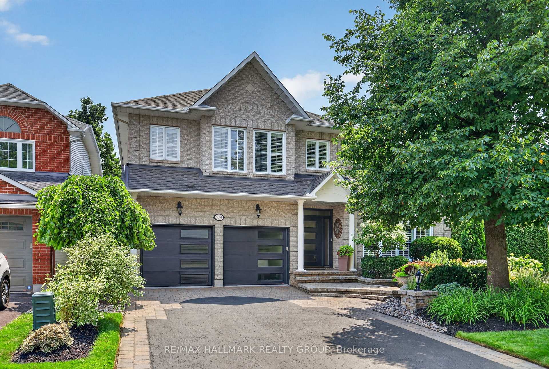 Front of 5851 Gladewoods Place