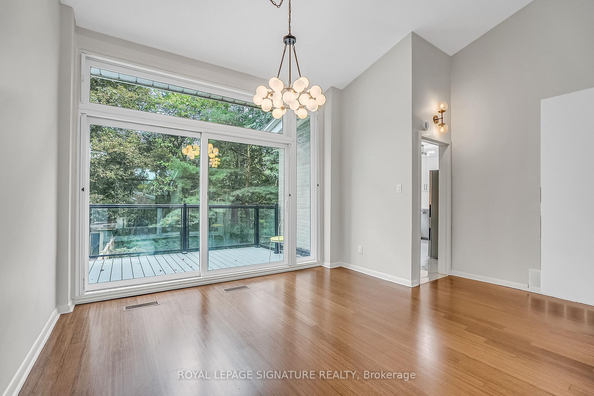 Photo 9 of 155 Three Valleys Drive, North York, Parkwoods-Donalda — HOMEH
