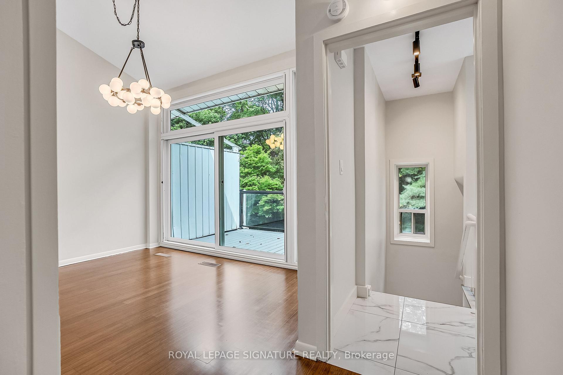 Photo 11 of 155 Three Valleys Drive, North York, Parkwoods-Donalda — HOMEH
