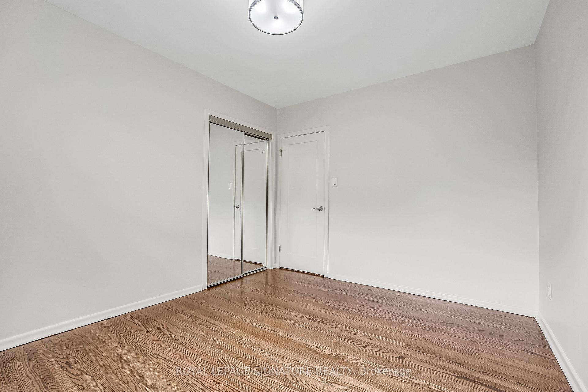 Photo 17 of 155 Three Valleys Drive, North York, Parkwoods-Donalda — HOMEH