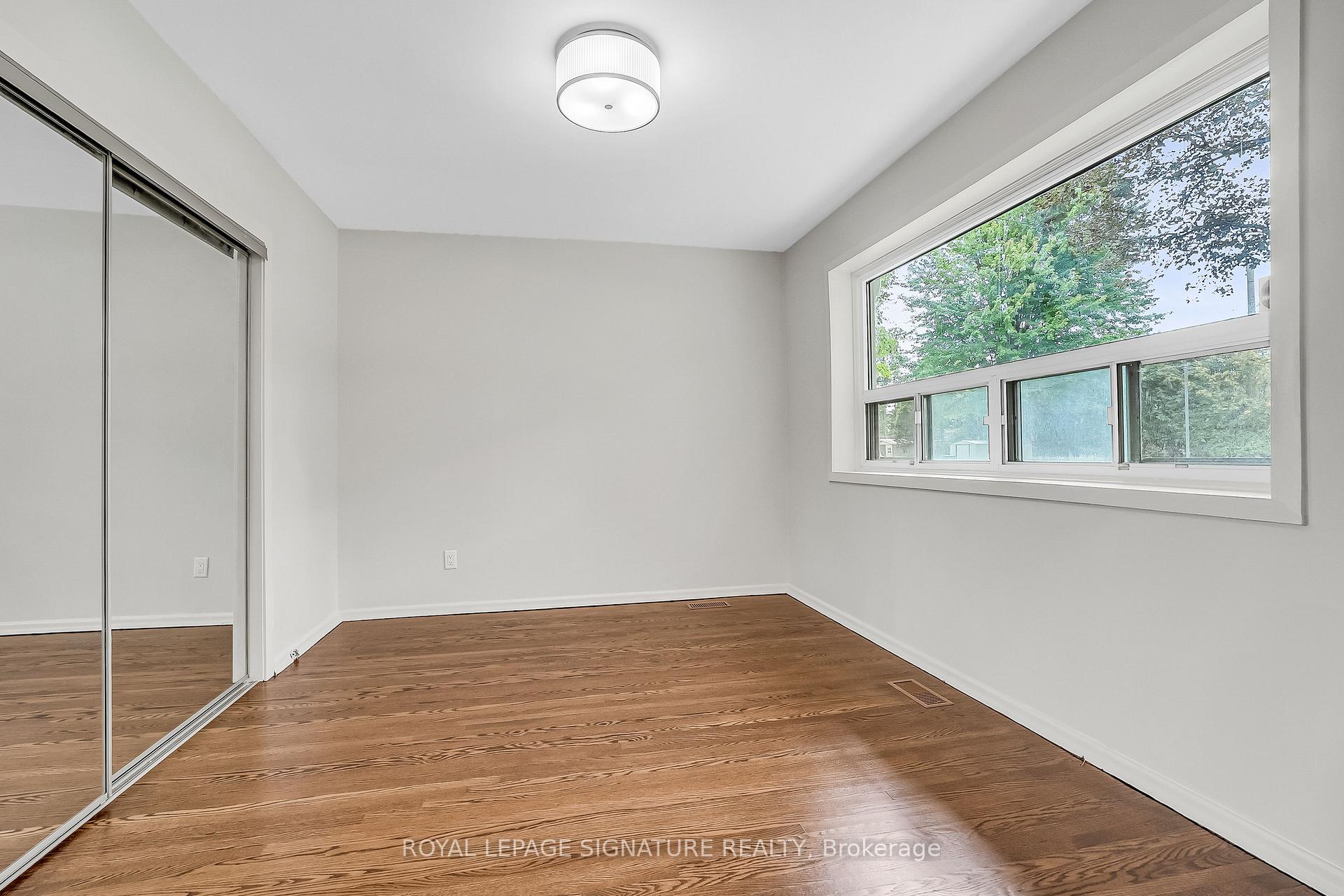 Photo 22 of 155 Three Valleys Drive, North York, Parkwoods-Donalda — HOMEH