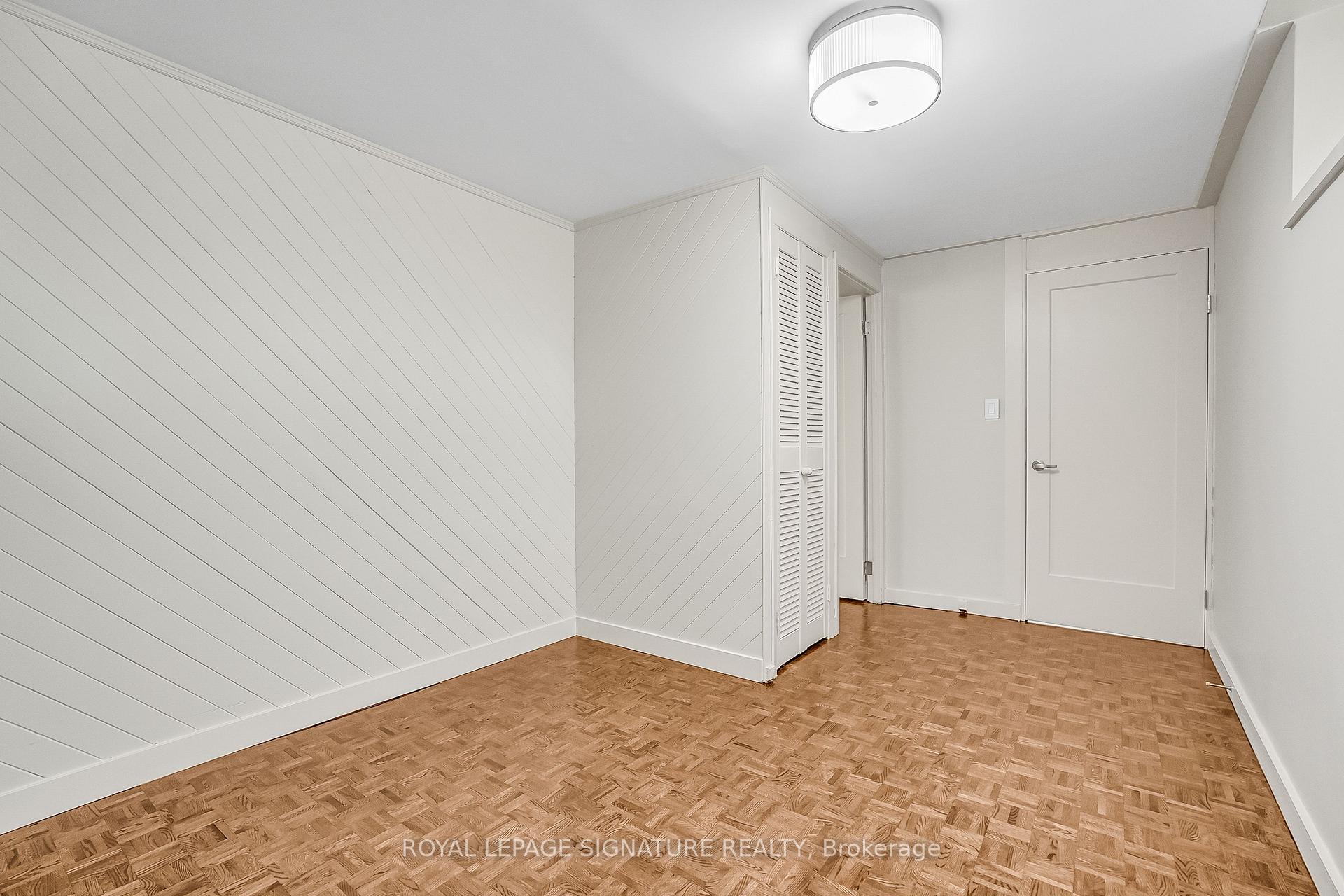 Photo 33 of 155 Three Valleys Drive, North York, Parkwoods-Donalda — HOMEH
