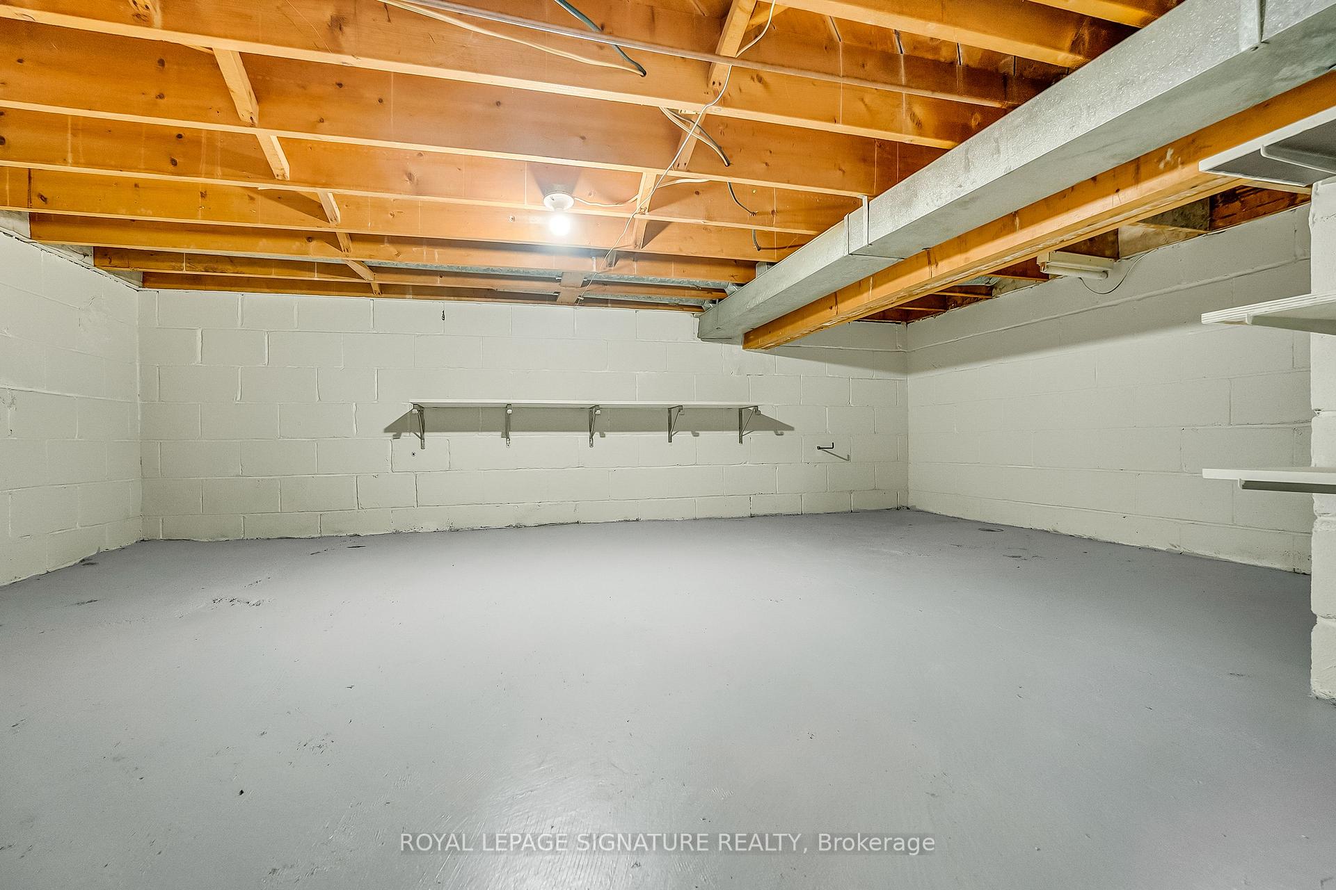 Photo 34 of 155 Three Valleys Drive, North York, Parkwoods-Donalda — HOMEH