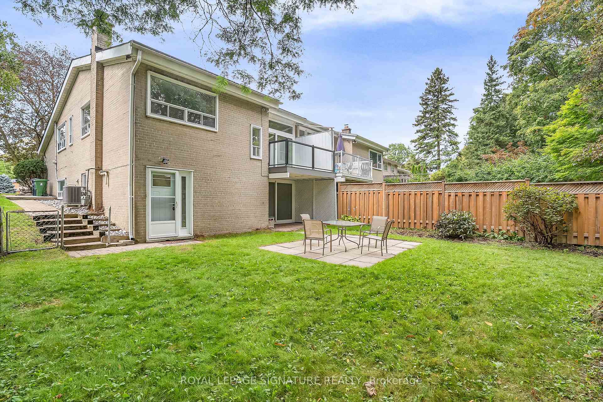 Photo 39 of 155 Three Valleys Drive, North York, Parkwoods-Donalda — HOMEH