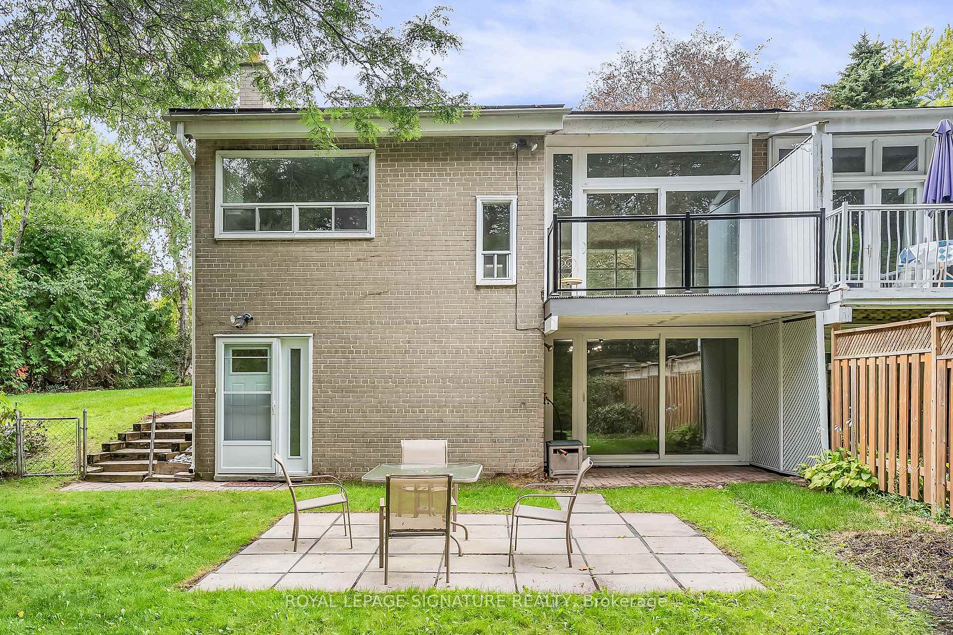 Photo 41 of 155 Three Valleys Drive, North York, Parkwoods-Donalda — HOMEH