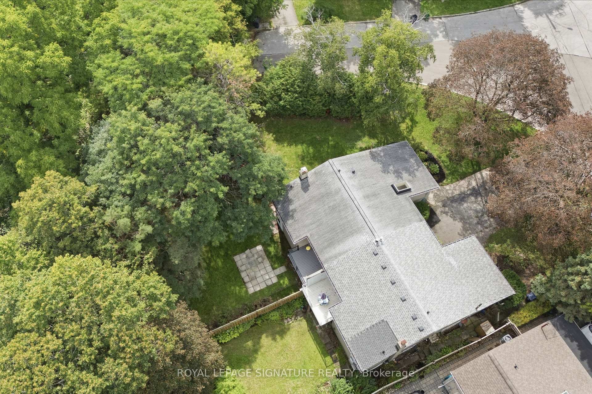 Photo 44 of 155 Three Valleys Drive, North York, Parkwoods-Donalda — HOMEH