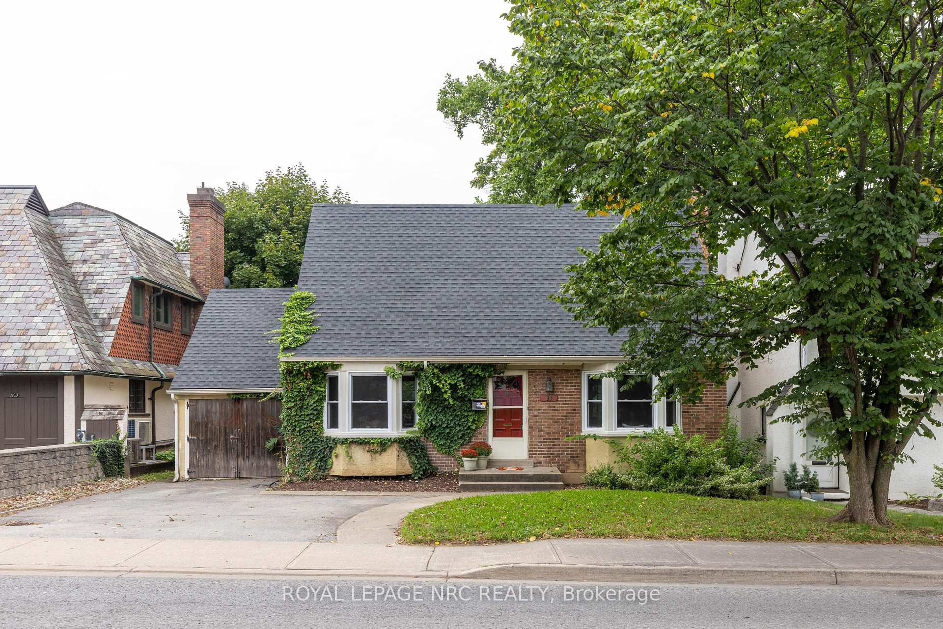 Photo 2 of 28 Glenridge Avenue, St. Catharines, Old Glenridge — HOMEH