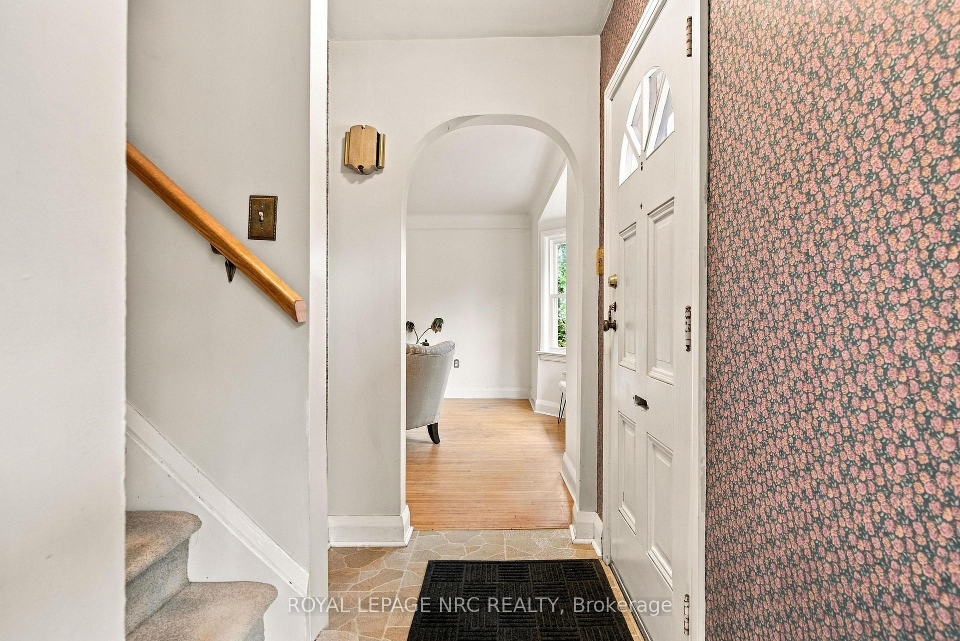 Photo 3 of 28 Glenridge Avenue, St. Catharines, Old Glenridge — HOMEH
