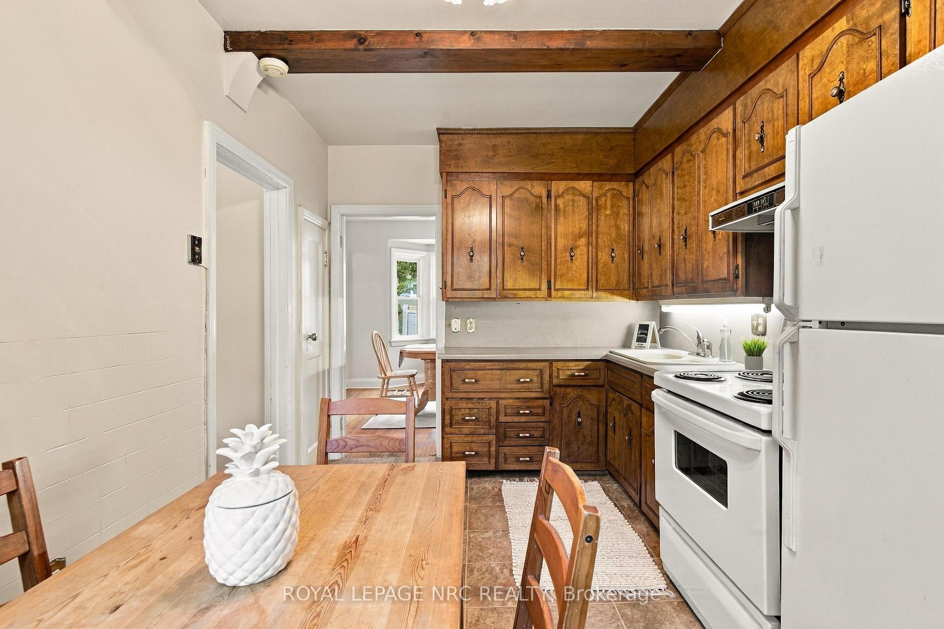 Photo 12 of 28 Glenridge Avenue, St. Catharines, Old Glenridge — HOMEH