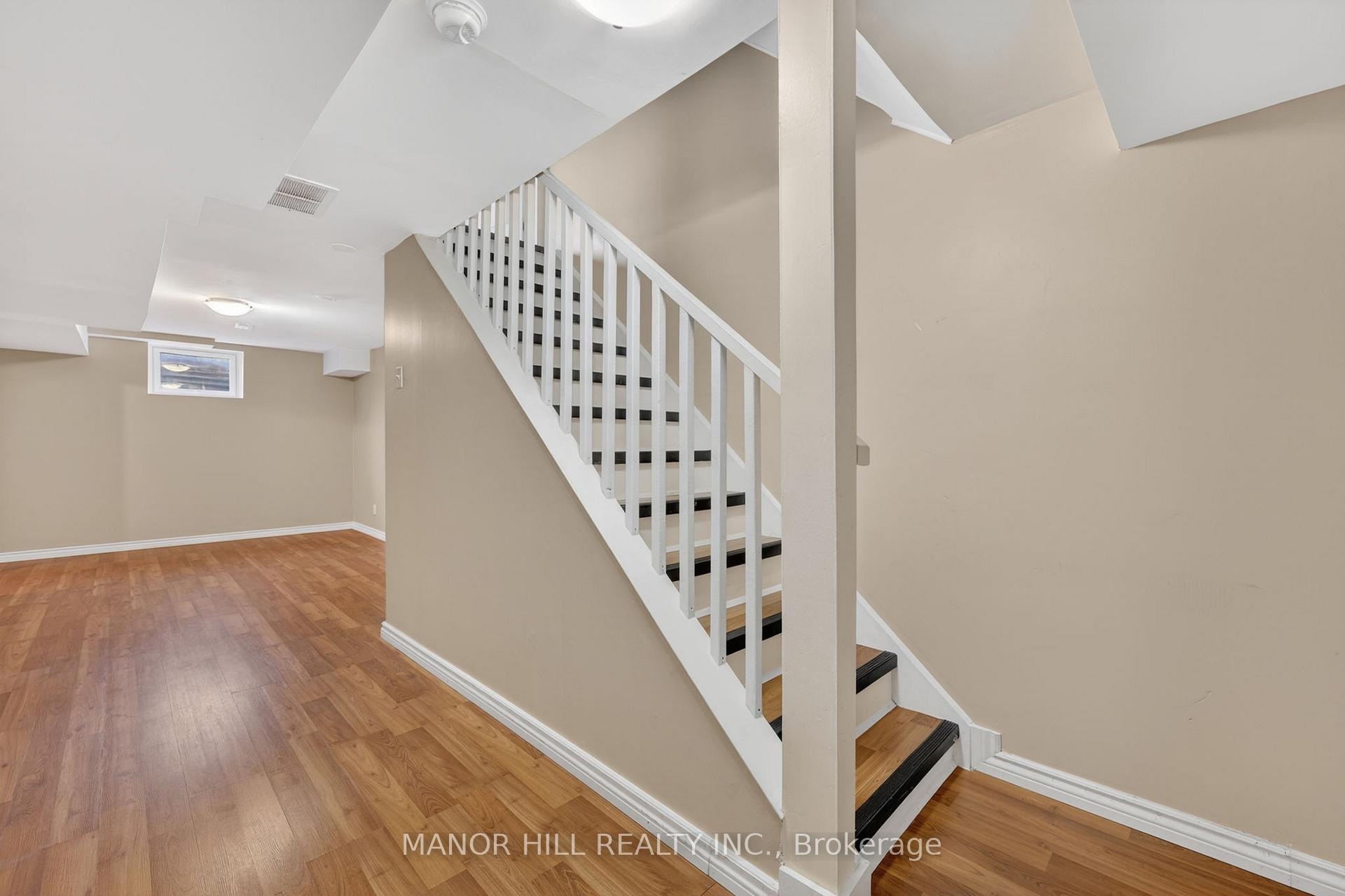 Photo 12 of 62 Monarchy Street, Barrie, Innis-Shore — HOMEH