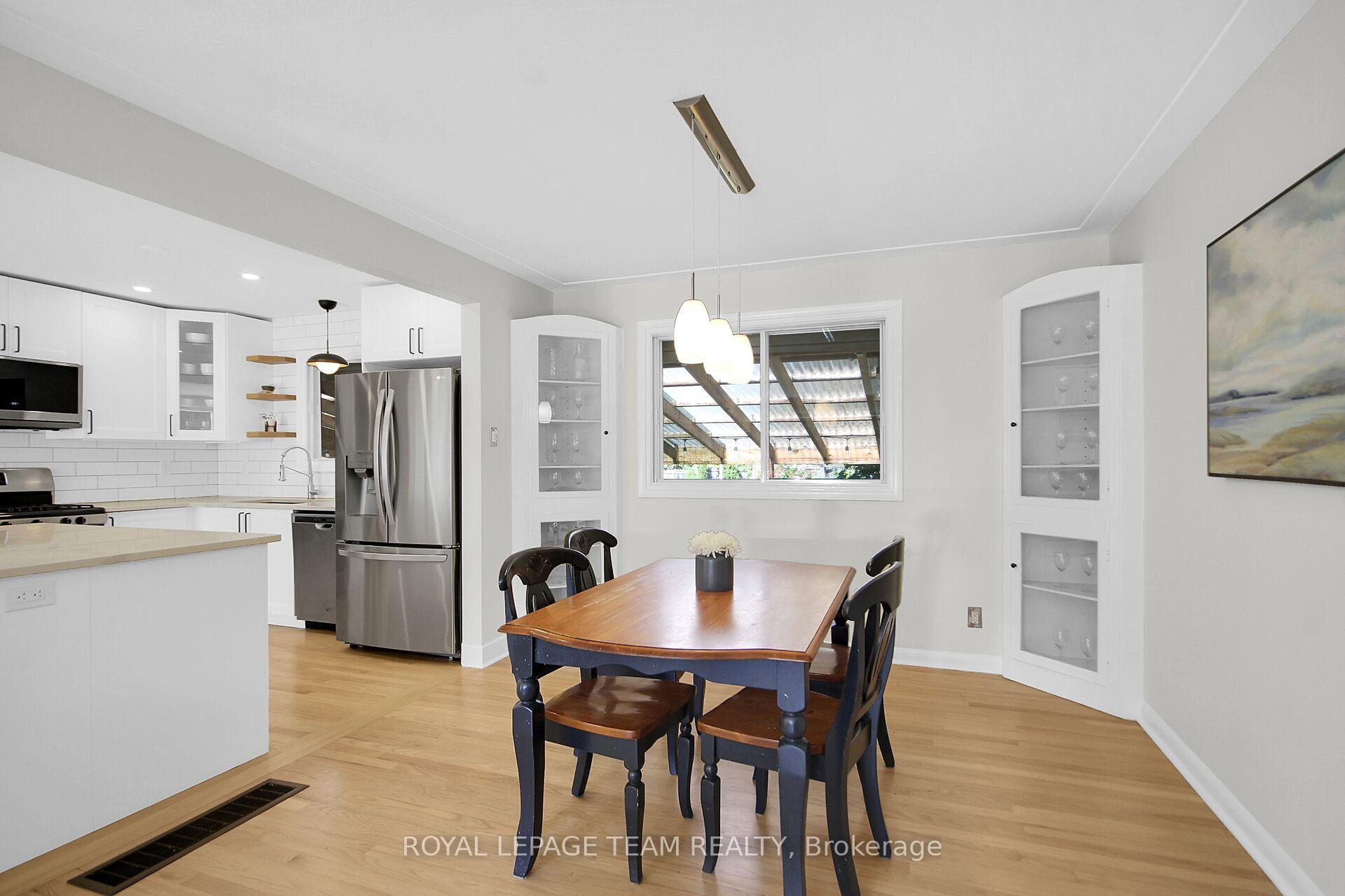 Photo 8 of 2307 Walsh Avenue, Ottawa, Woodroffe — HOMEH