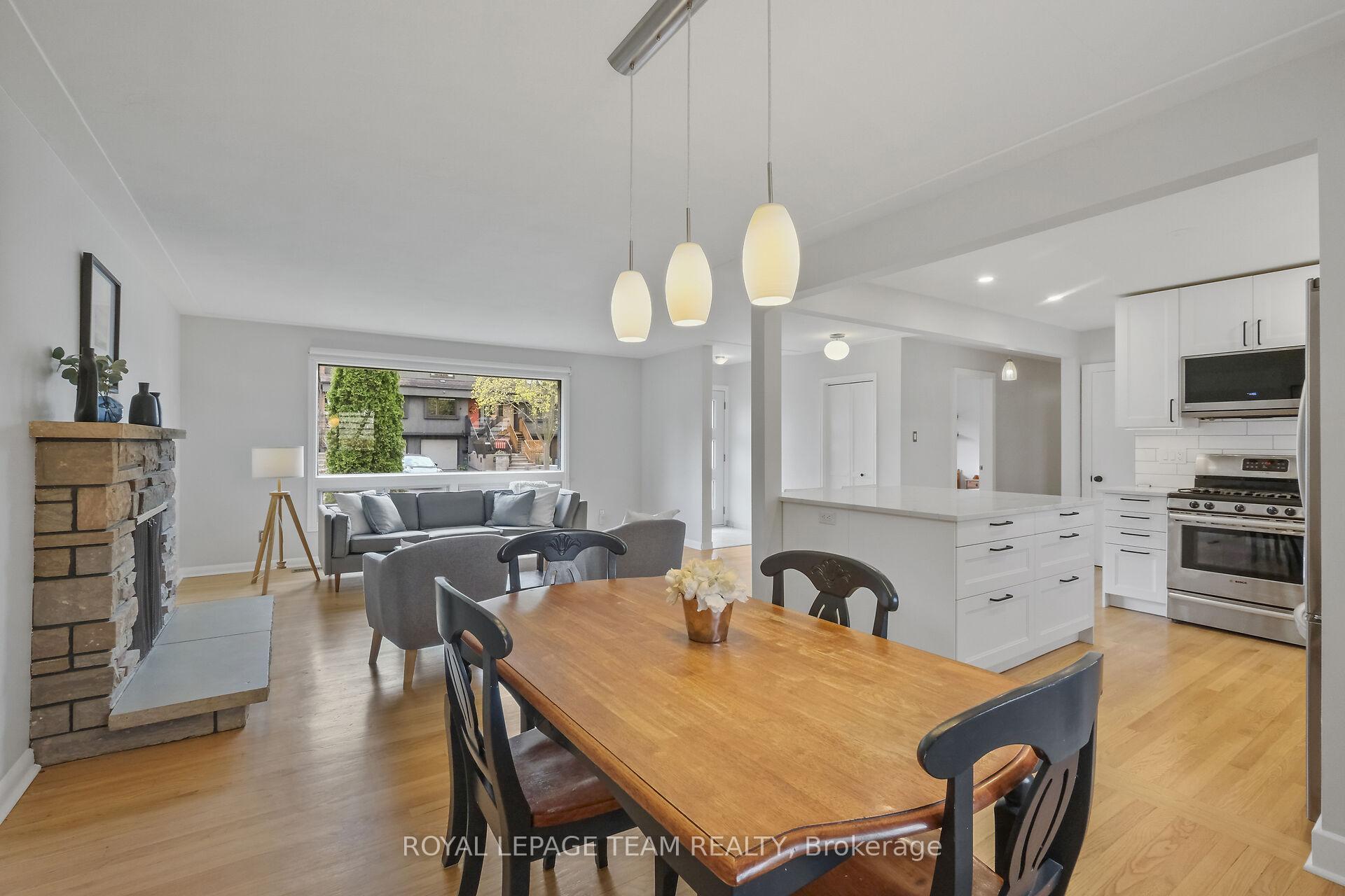 Photo 10 of 2307 Walsh Avenue, Ottawa, Woodroffe — HOMEH