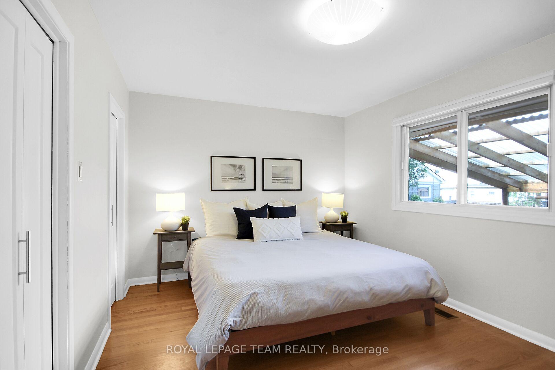 Photo 16 of 2307 Walsh Avenue, Ottawa, Woodroffe — HOMEH