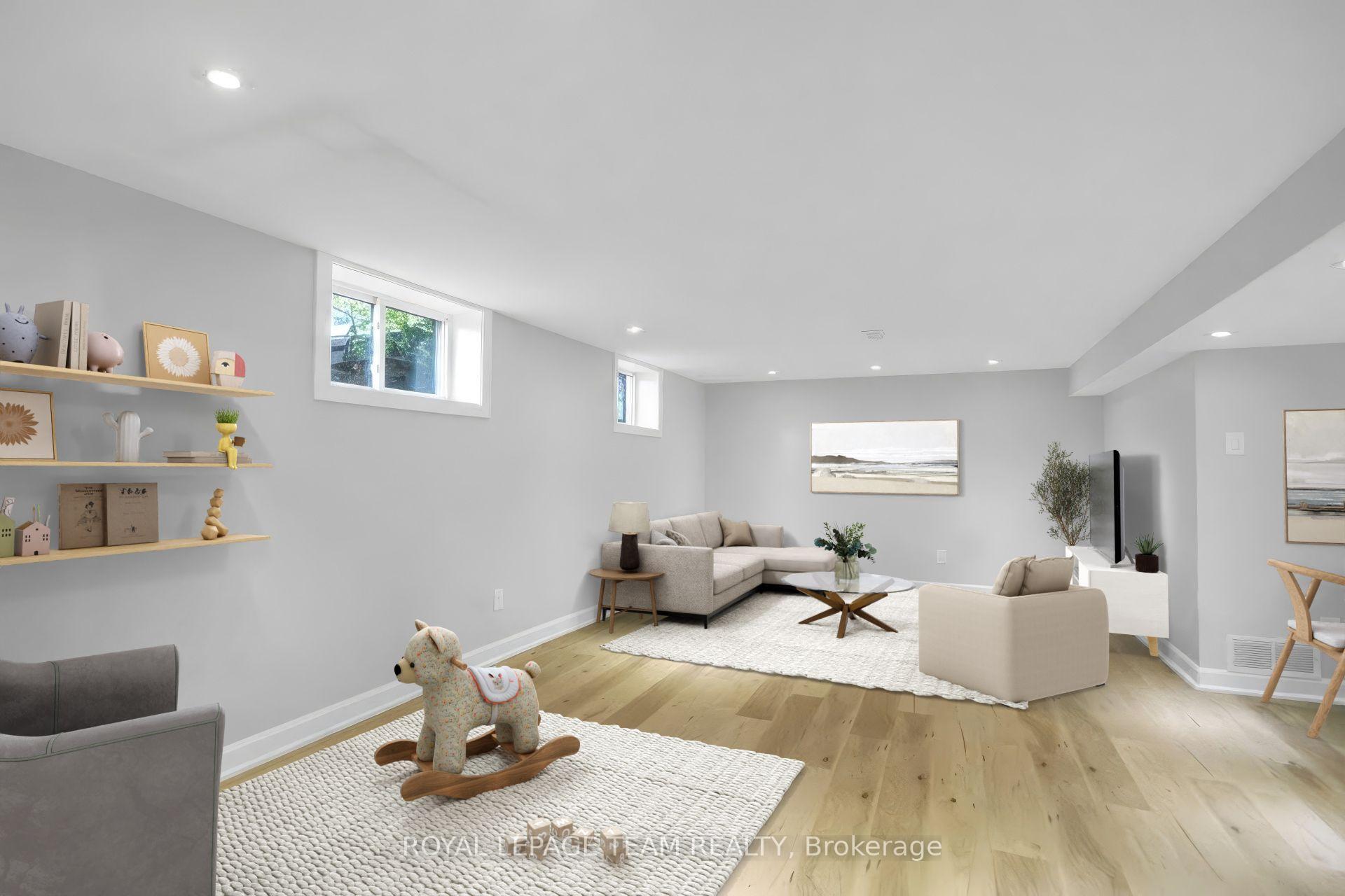 Photo 23 of 2307 Walsh Avenue, Ottawa, Woodroffe — HOMEH