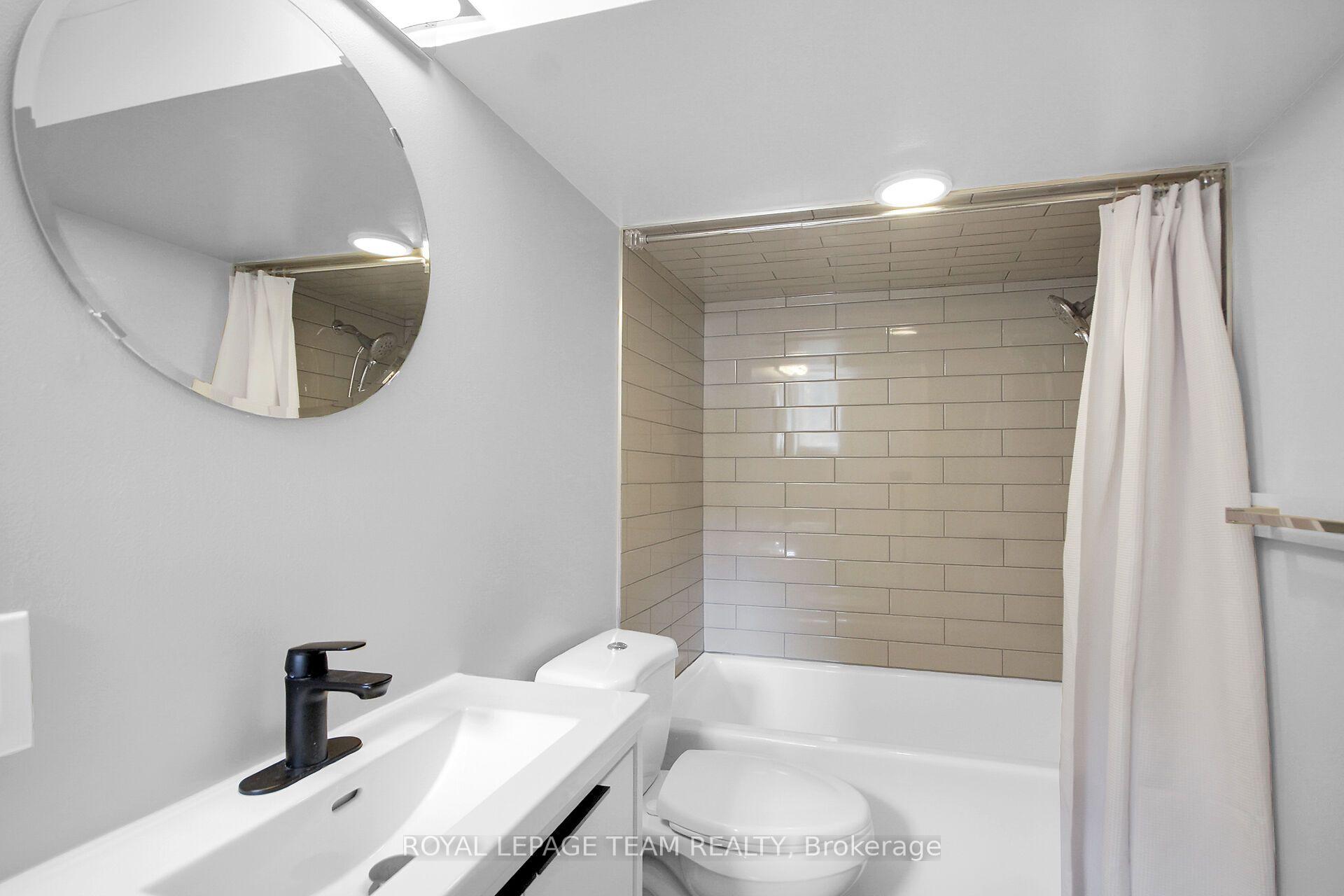Photo 28 of 2307 Walsh Avenue, Ottawa, Woodroffe — HOMEH