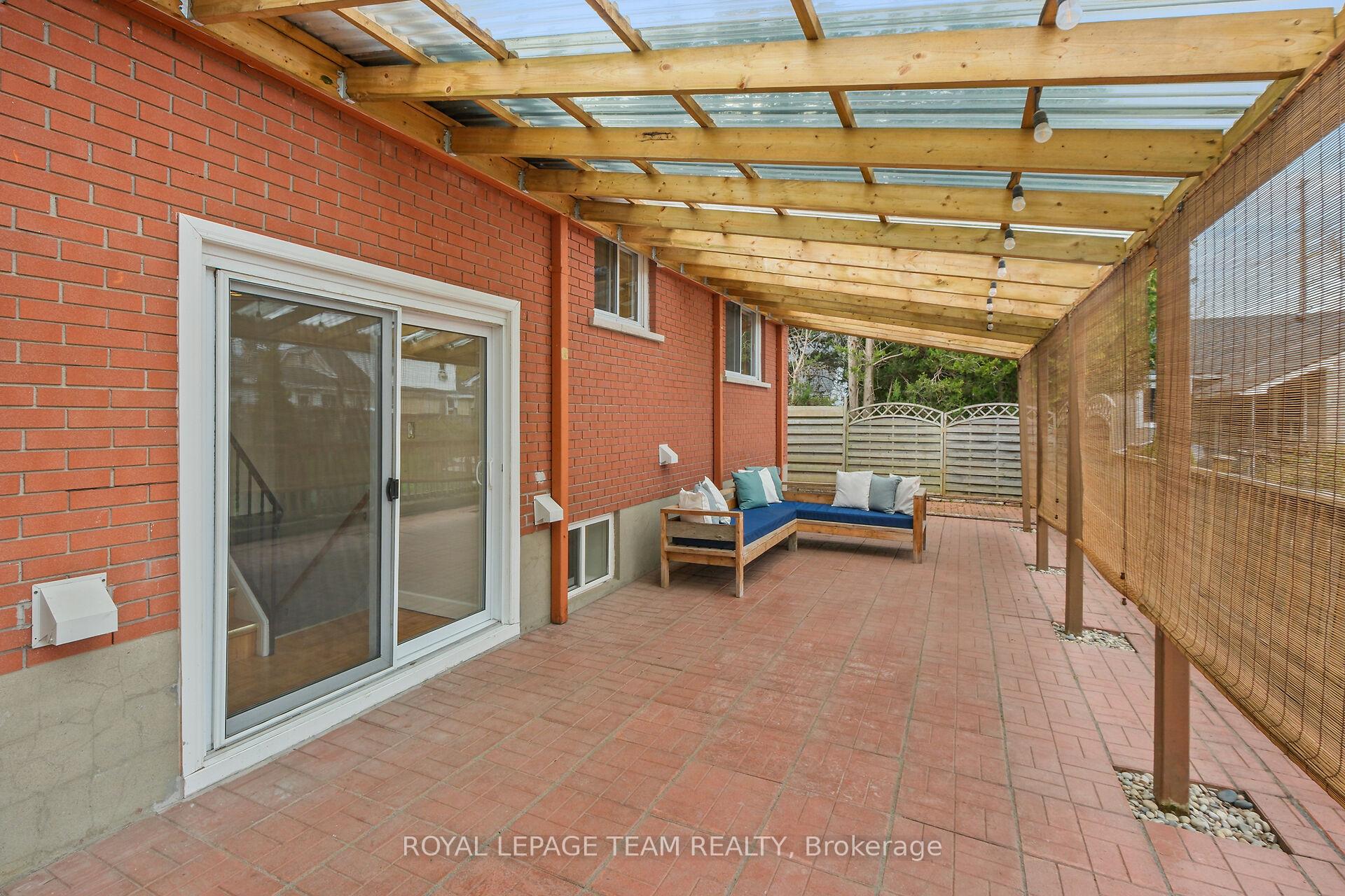Photo 31 of 2307 Walsh Avenue, Ottawa, Woodroffe — HOMEH