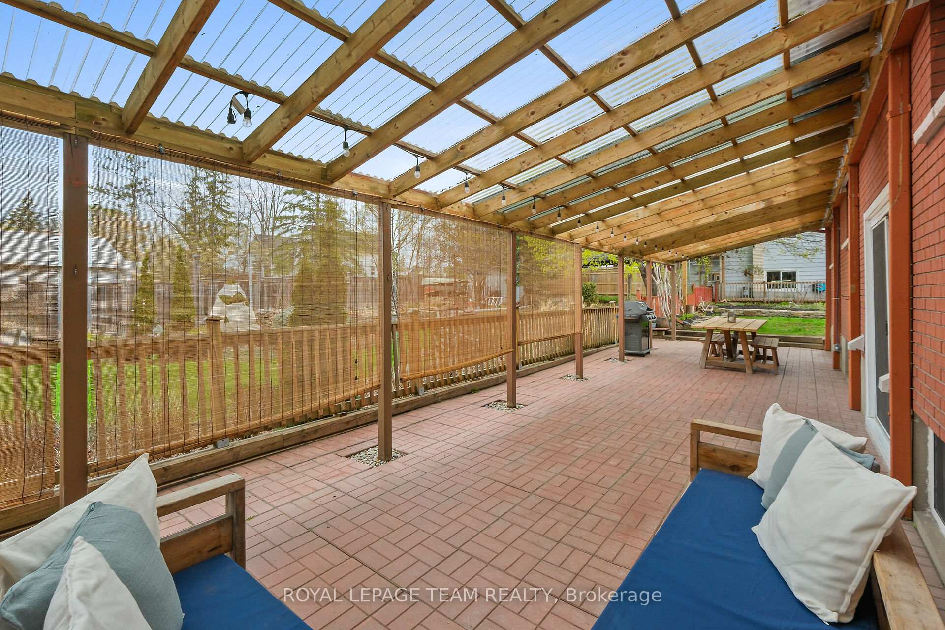 Photo 34 of 2307 Walsh Avenue, Ottawa, Woodroffe — HOMEH