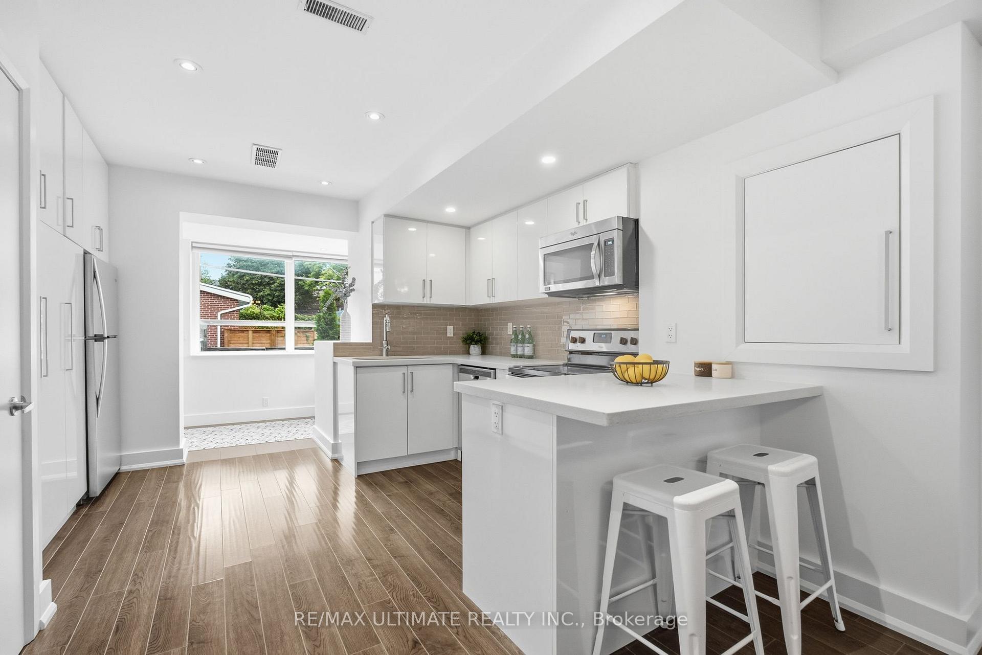 Photo 12 of Unit Main/Upper, 305 Winona Drive, Toronto, Oakwood Village — HOMEH
