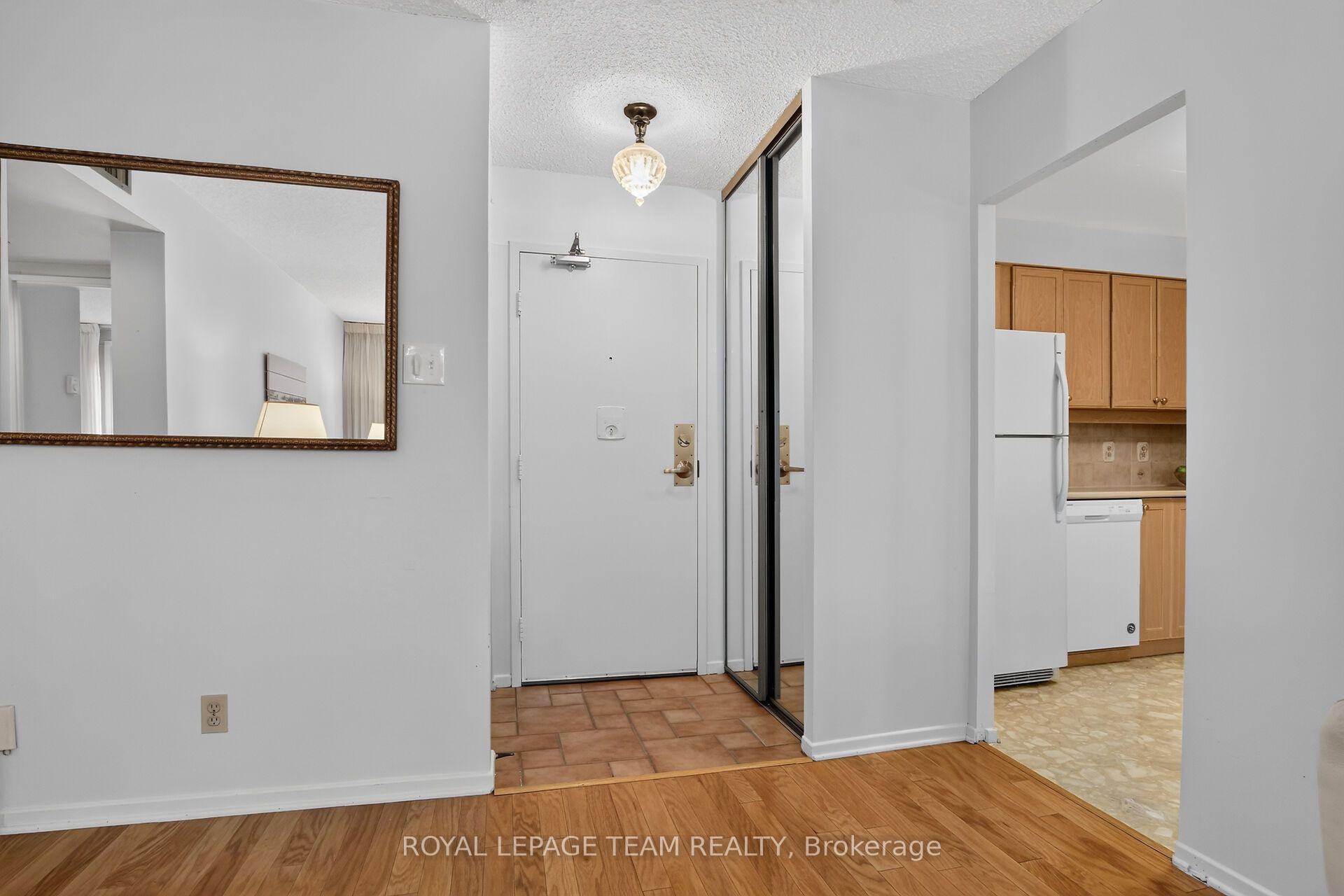 Photo 3 of Unit 202, 1195 Richmond Road, Ottawa, Woodroffe — HOMEH