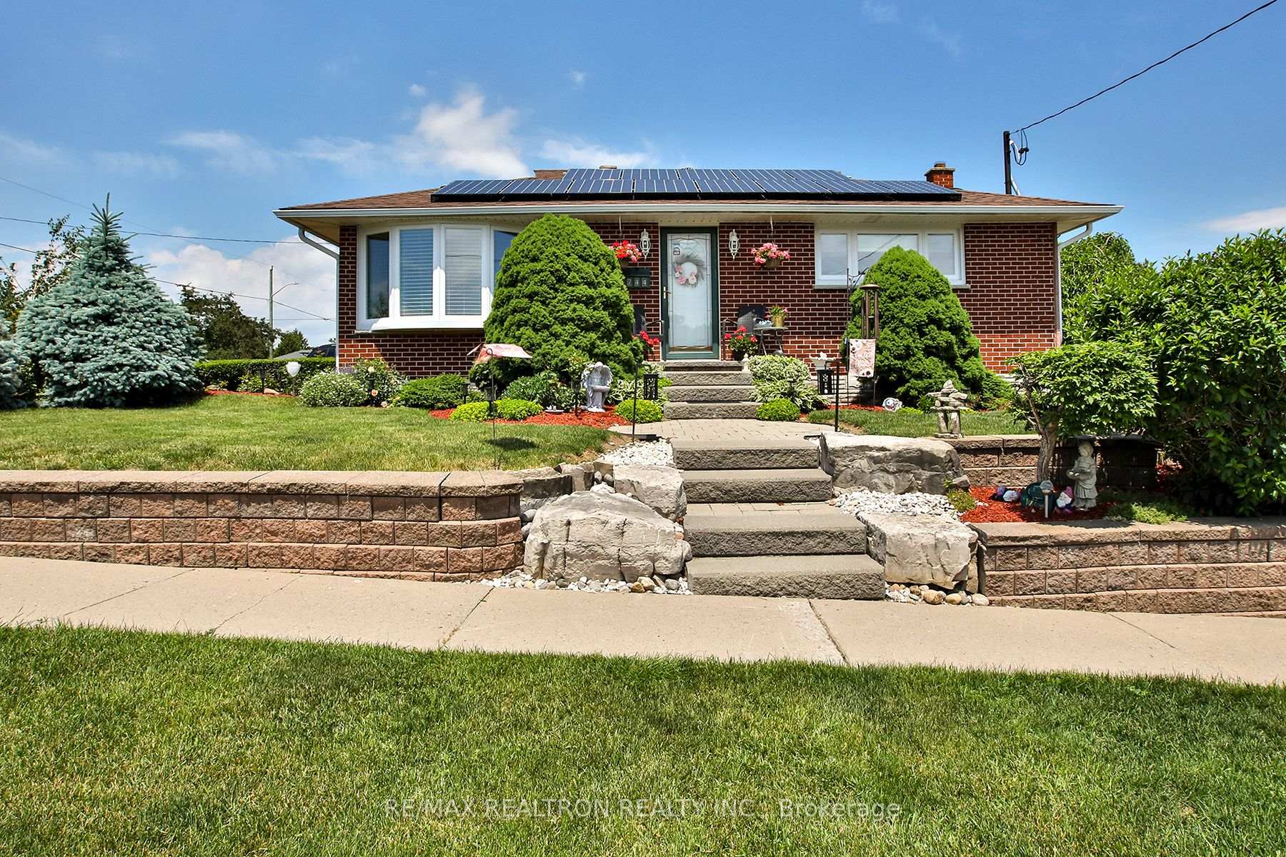 Photo of 744 Shelley Avenue