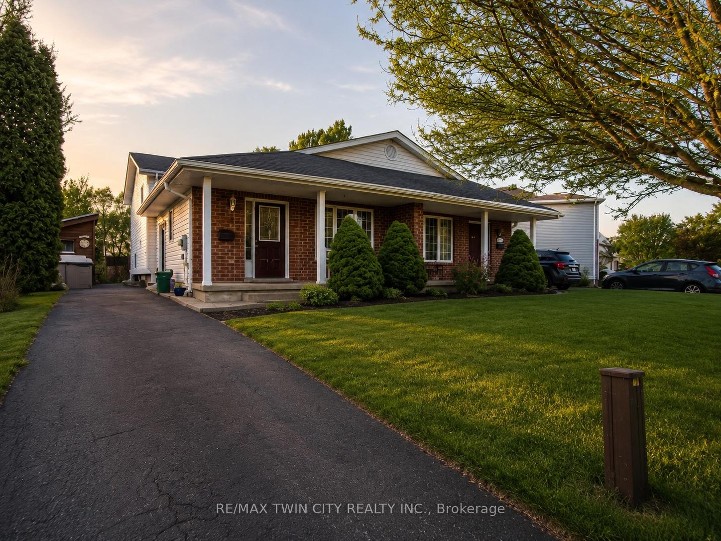 Photo 2 of 652 Jacob Lane, Waterloo, Conservation Meadows — HOMEH
