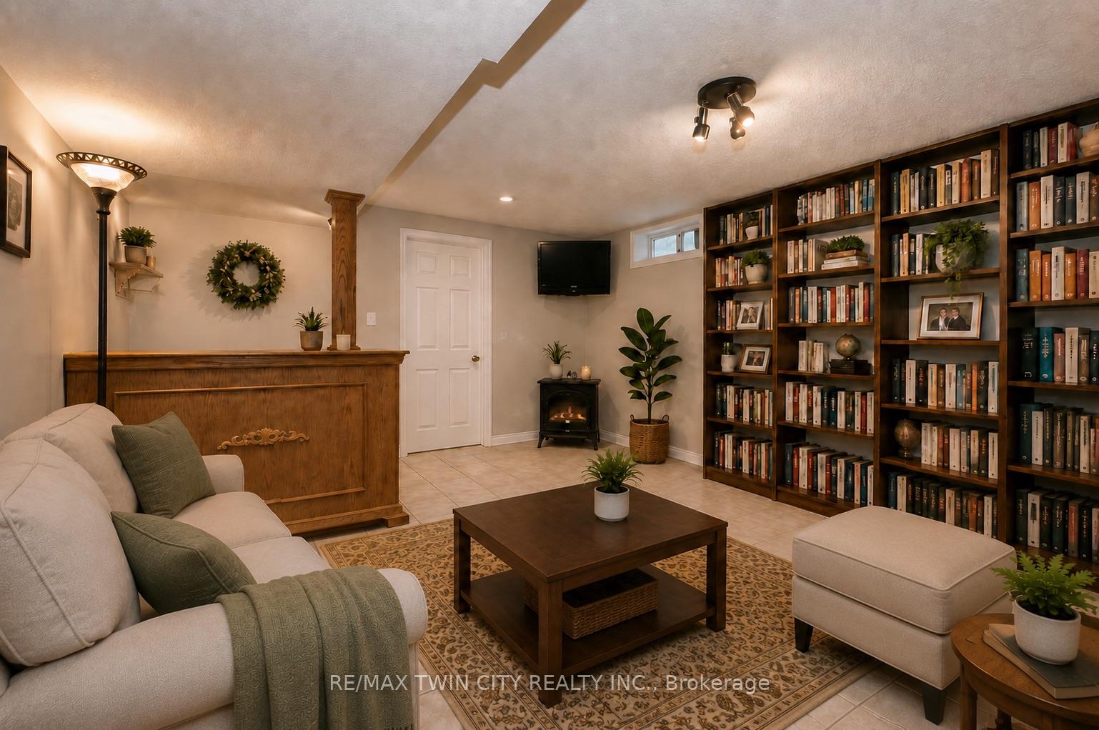 Photo 5 of 652 Jacob Lane, Waterloo, Conservation Meadows — HOMEH