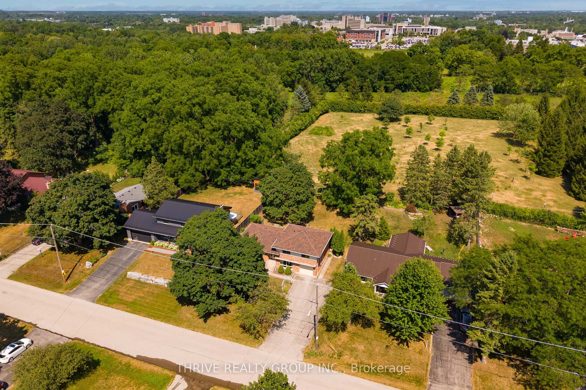 Photo 2 of 85 Bloomfield Drive, London, North J — HOMEH