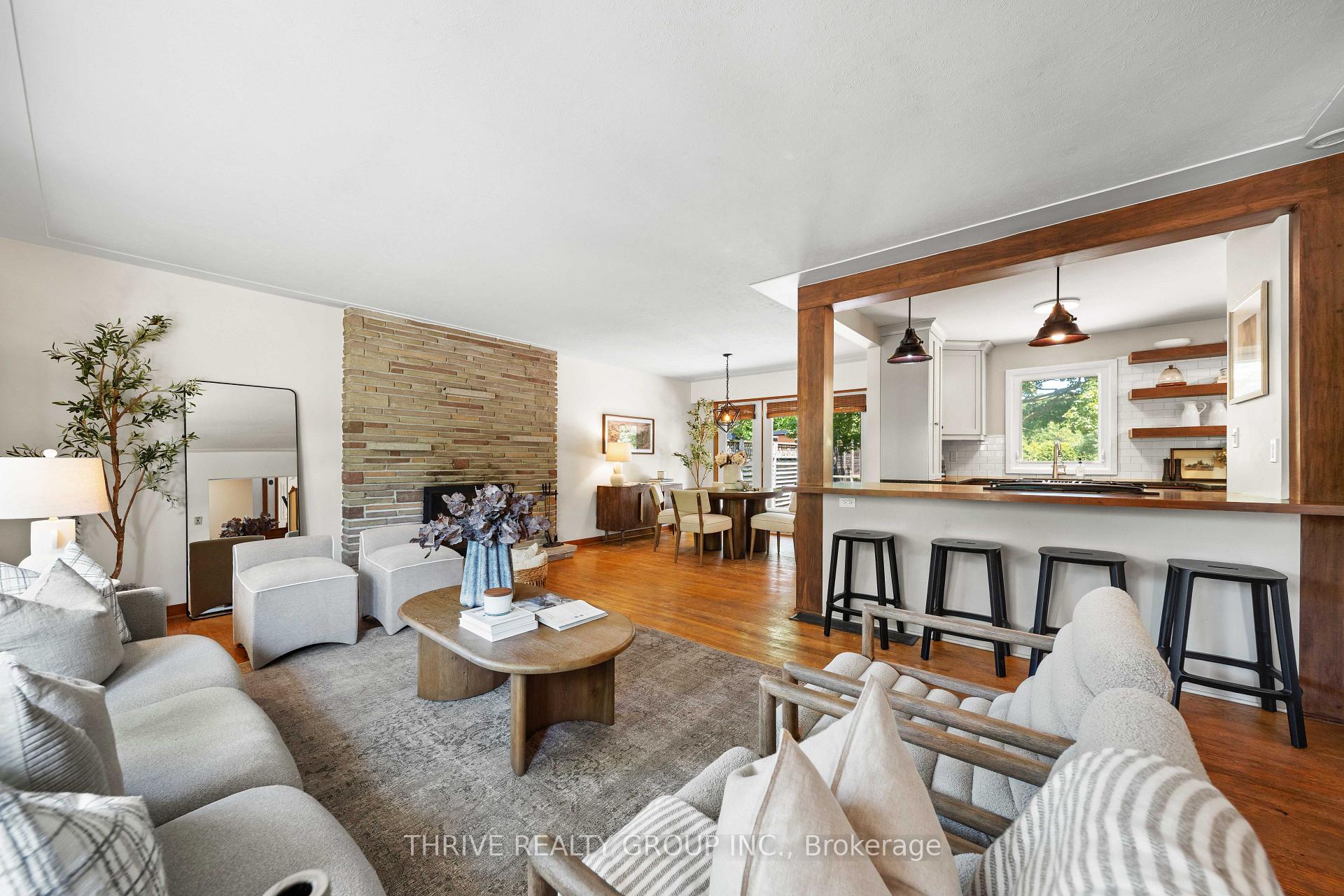 Photo 4 of 85 Bloomfield Drive, London, North J — HOMEH