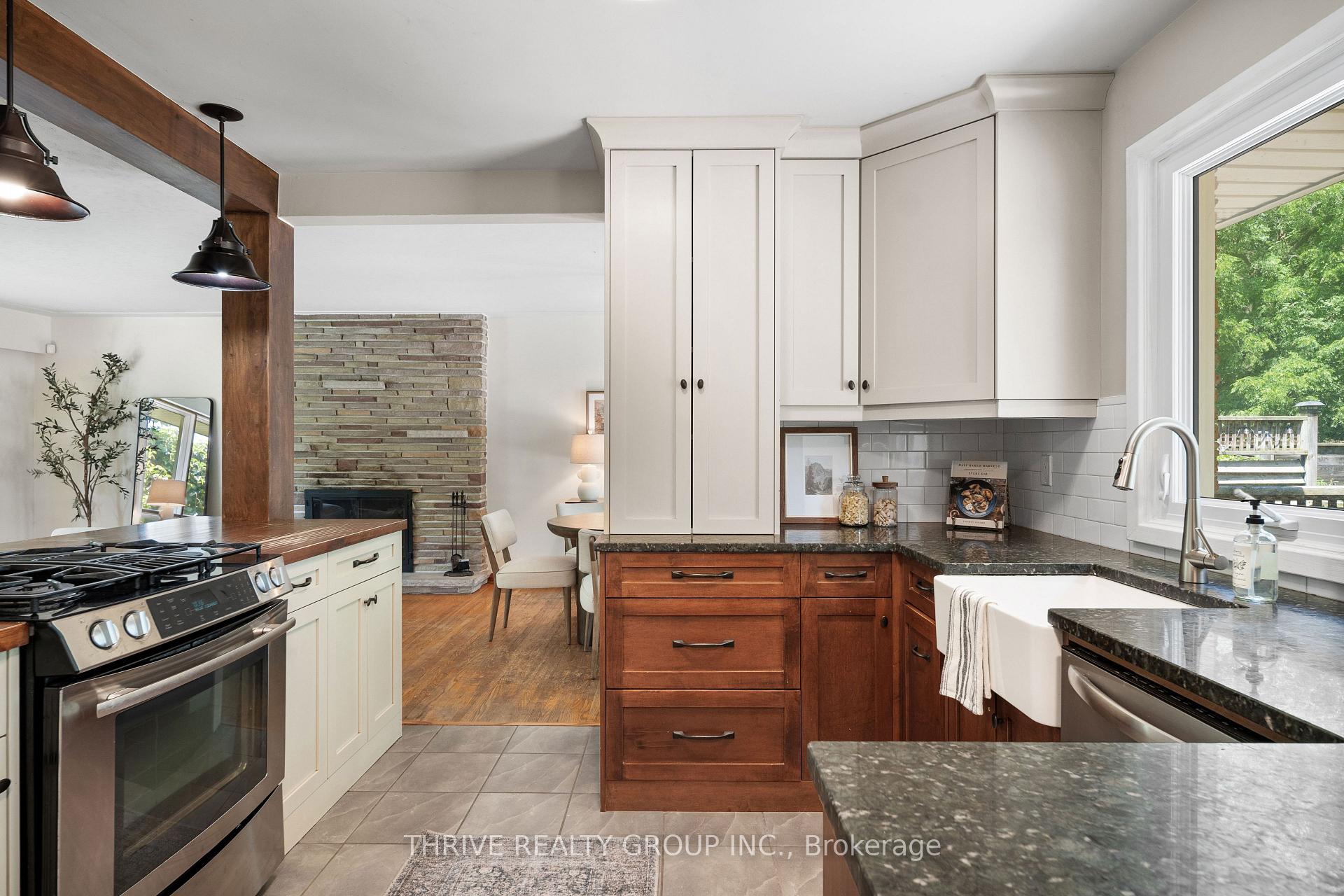 Photo 12 of 85 Bloomfield Drive, London, North J — HOMEH